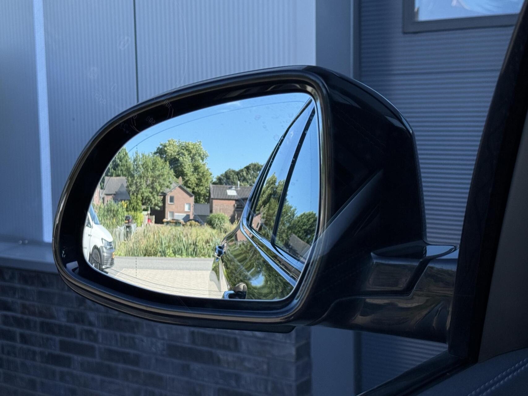 Foto van BMW Ix3