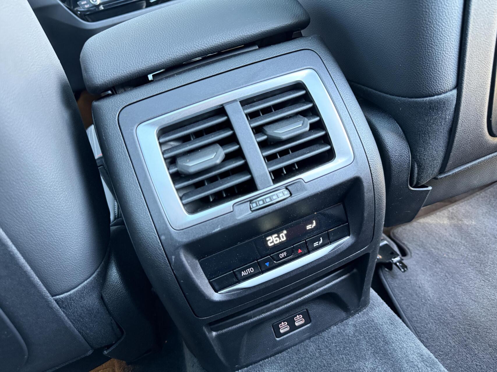 Foto van BMW Ix3