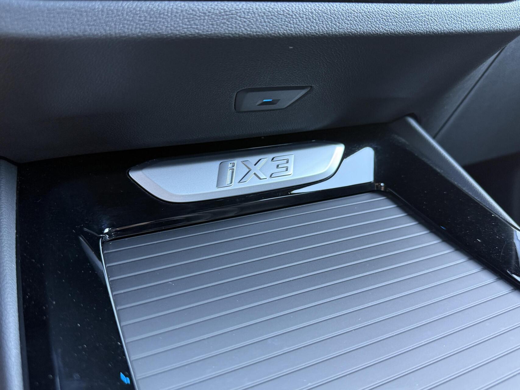 Foto van BMW Ix3