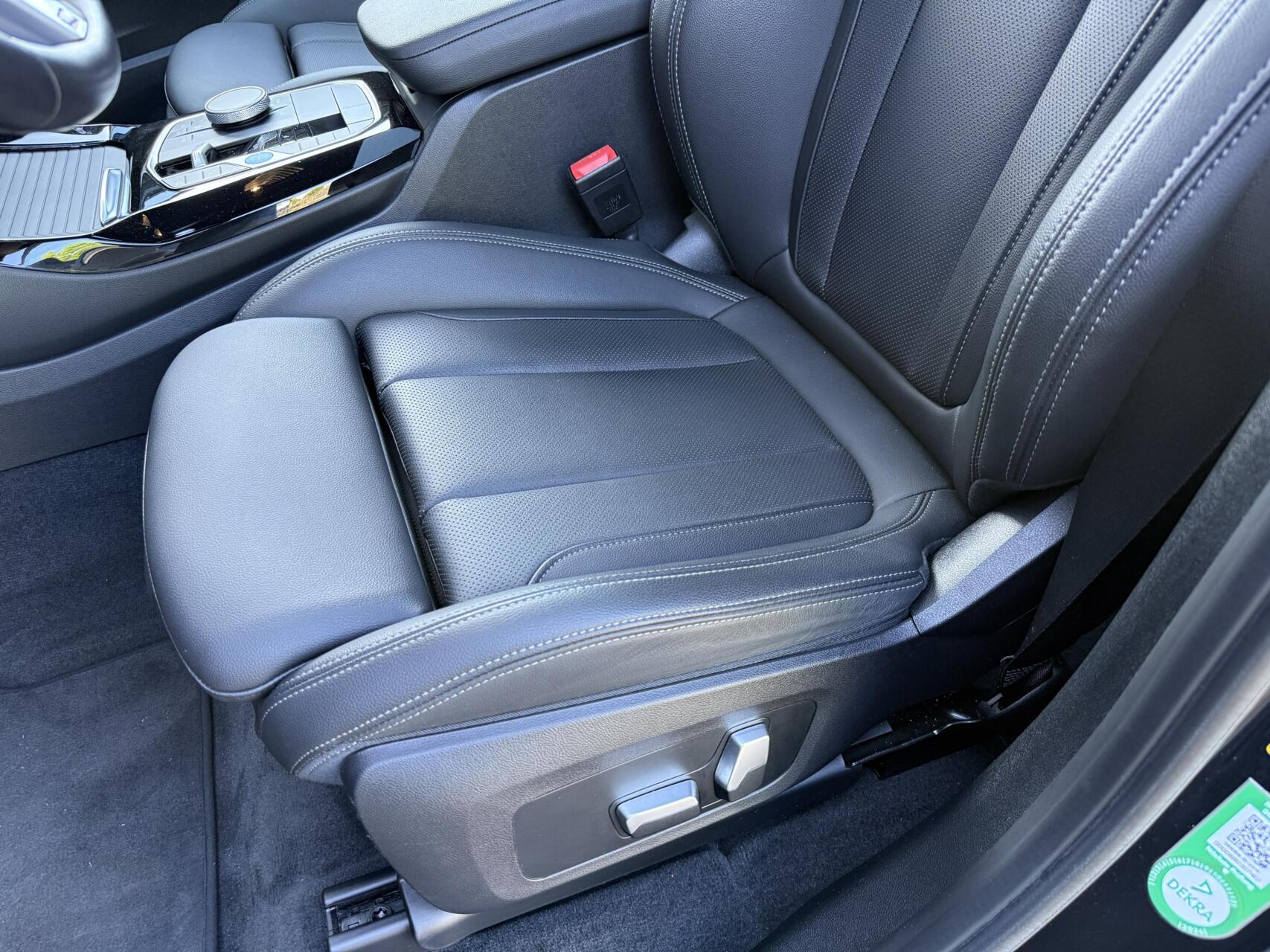 Foto van BMW Ix3