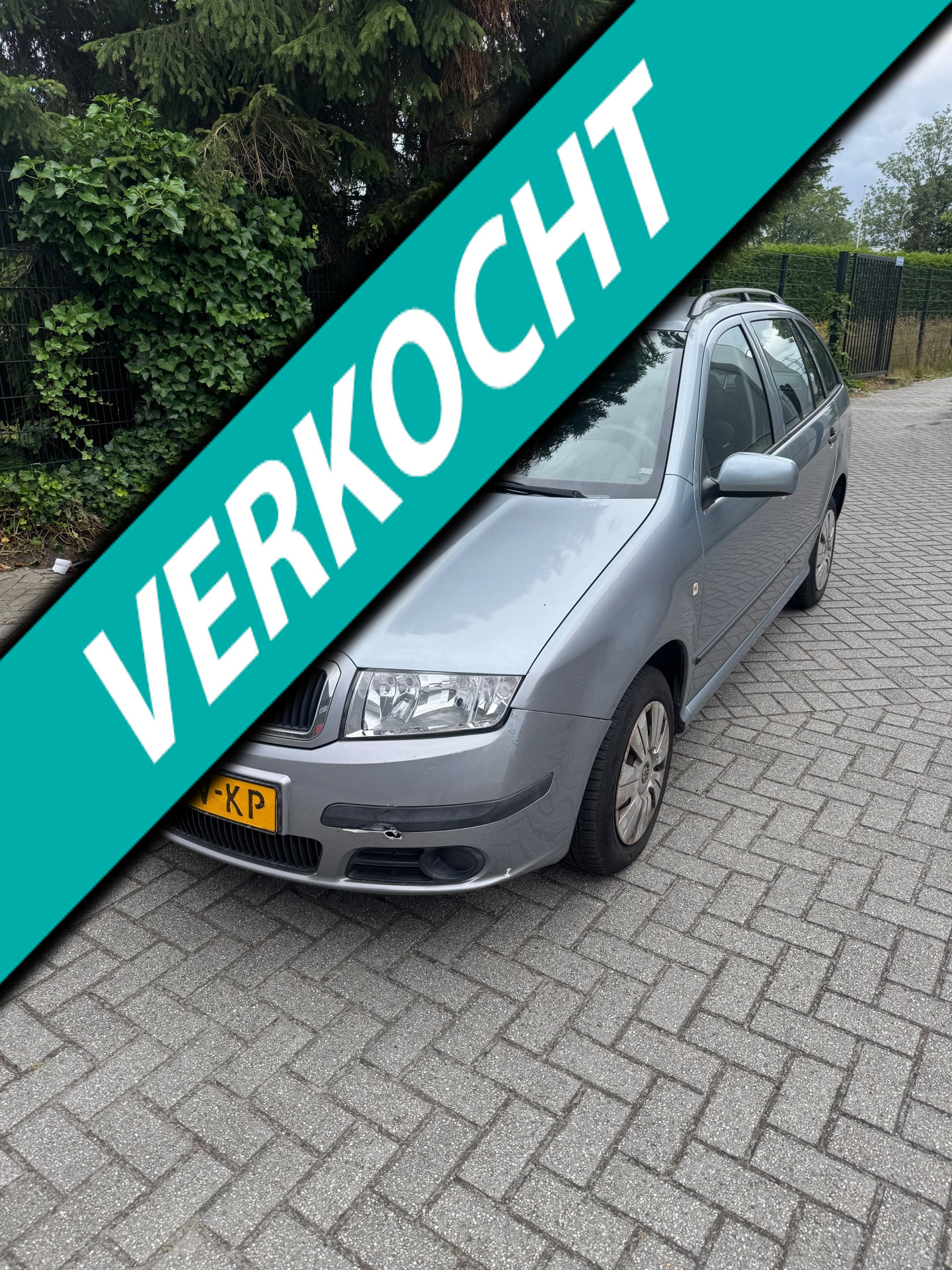Skoda Fabia 1.4-16V Ambiente 2005 - voorkant