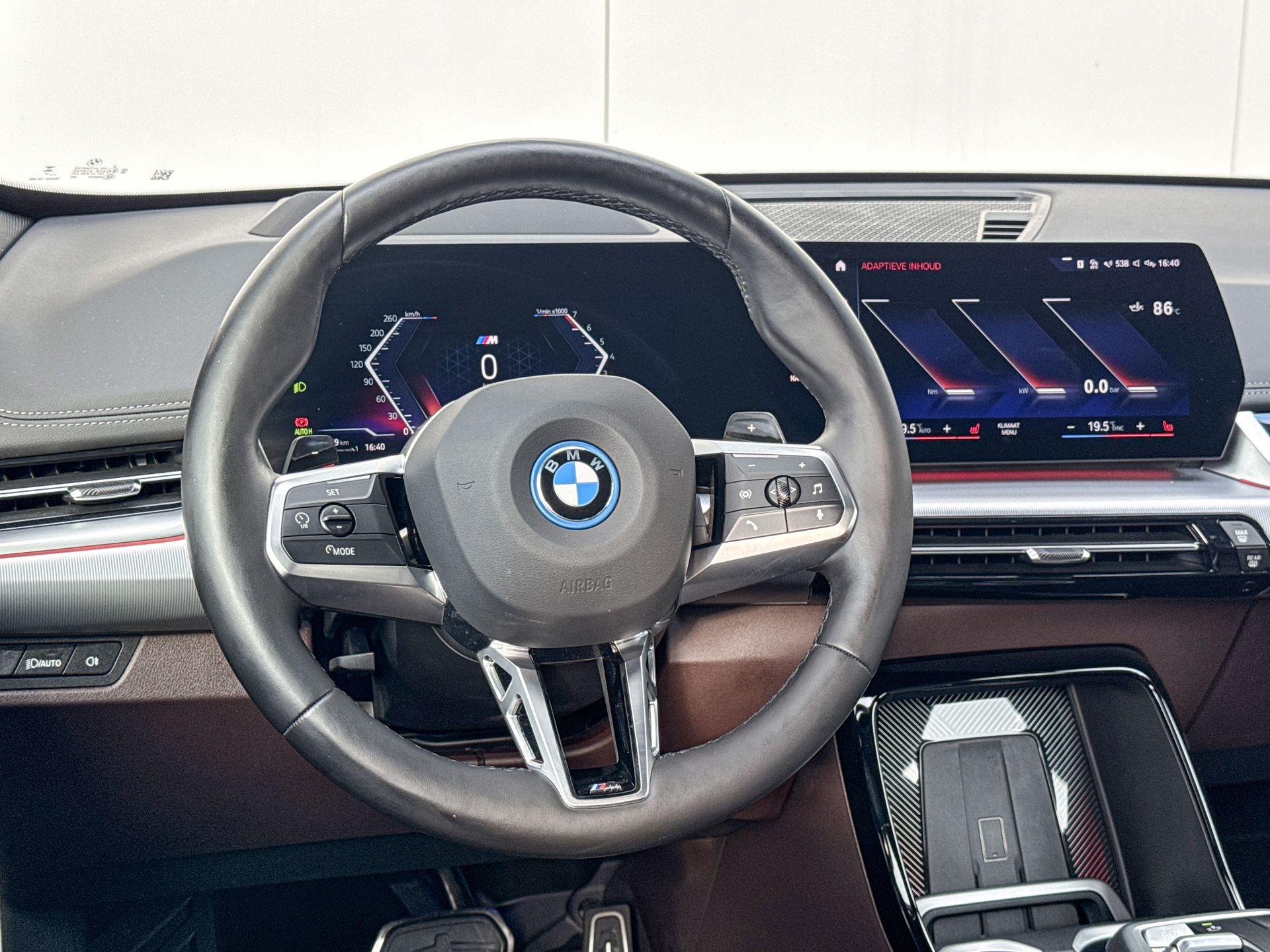 Foto van BMW X1 Xdrive30e