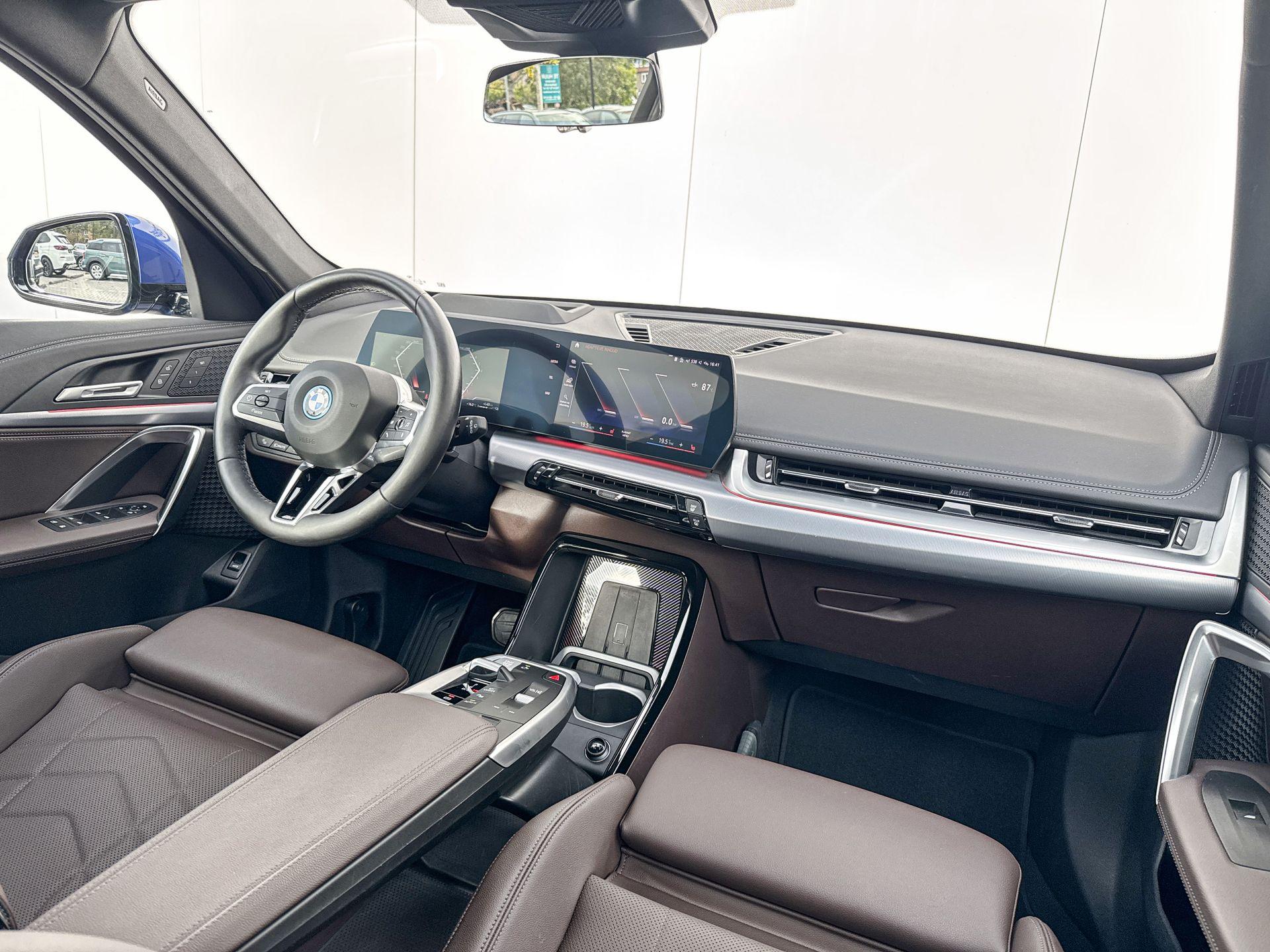 Foto van BMW X1 Xdrive30e