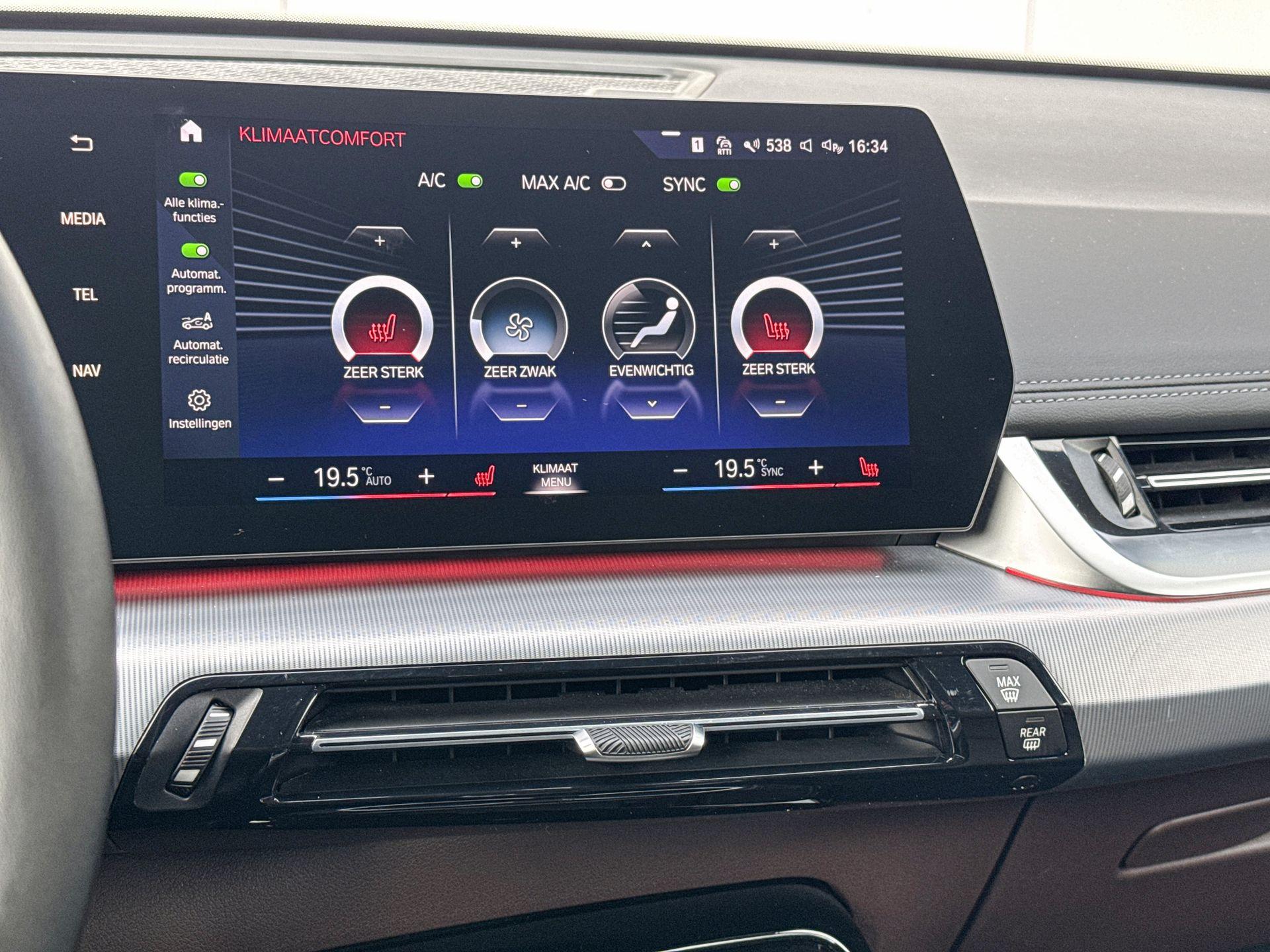 Foto van BMW X1 Xdrive30e