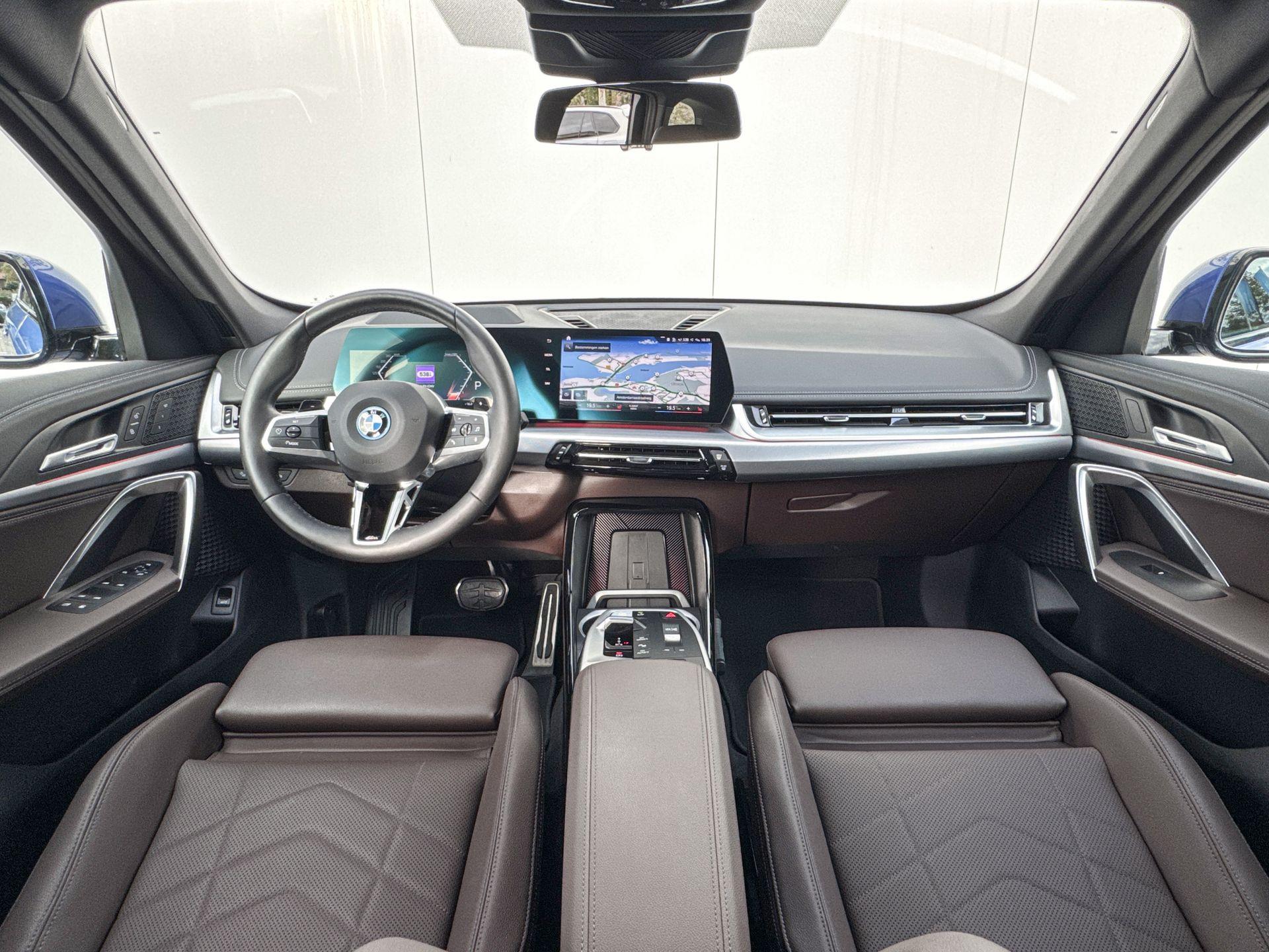 Foto van BMW X1 Xdrive30e