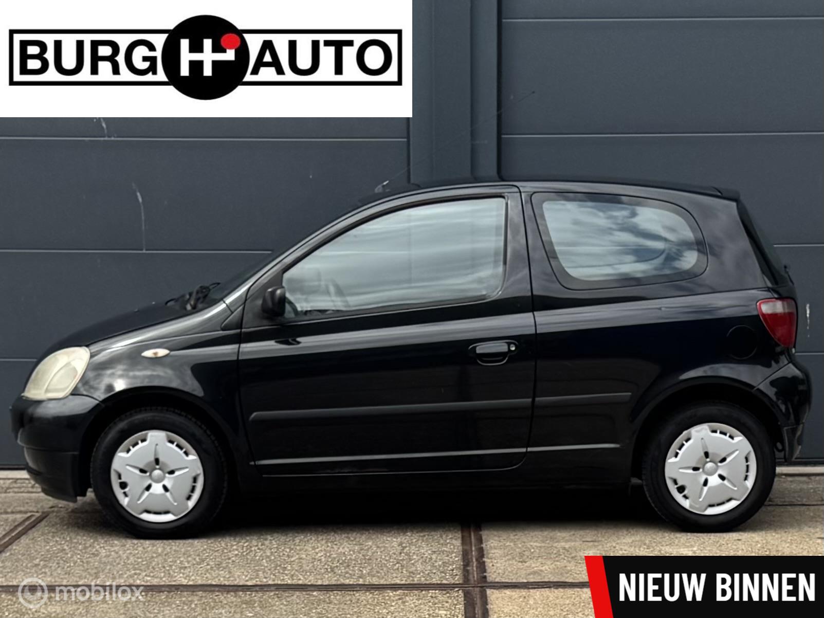 Toyota Toyota Yaris 1.3-16V VVT-i YORIN 3 deurs - AIRCO - EL. RAMEN - CPV - STUURBEKRACHTIGING - RADIO/CD - NAP - NL AUTO - APK TM 03-04-2027 - 2002 - voorkant