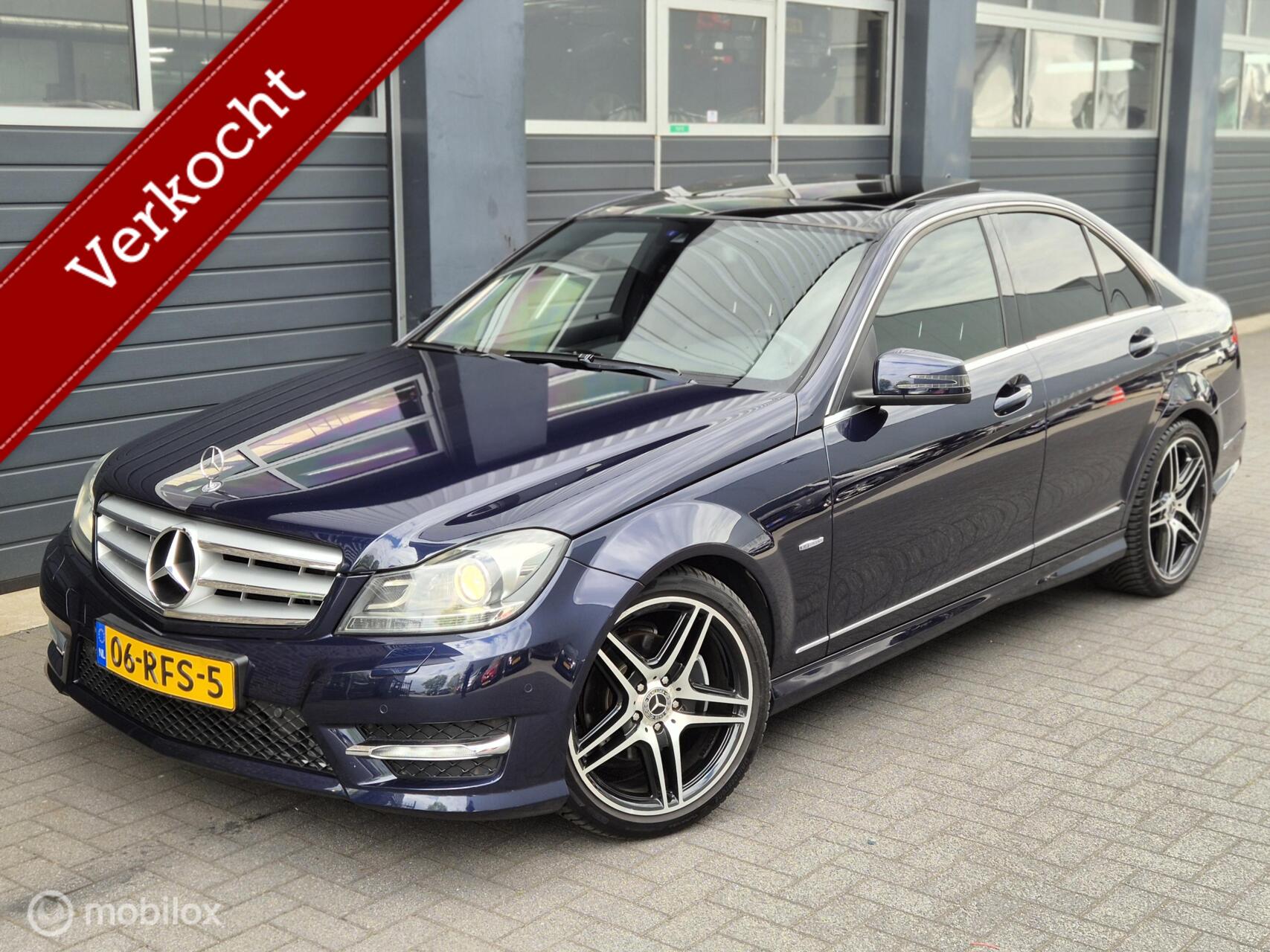 Mercedes-Benz C 180 180 CGI BlueEfficiency 125! Avantgarde | AMG-LINE | PANO | NAVI | STOEL.V | PDC | XENON 2011 - voorkant