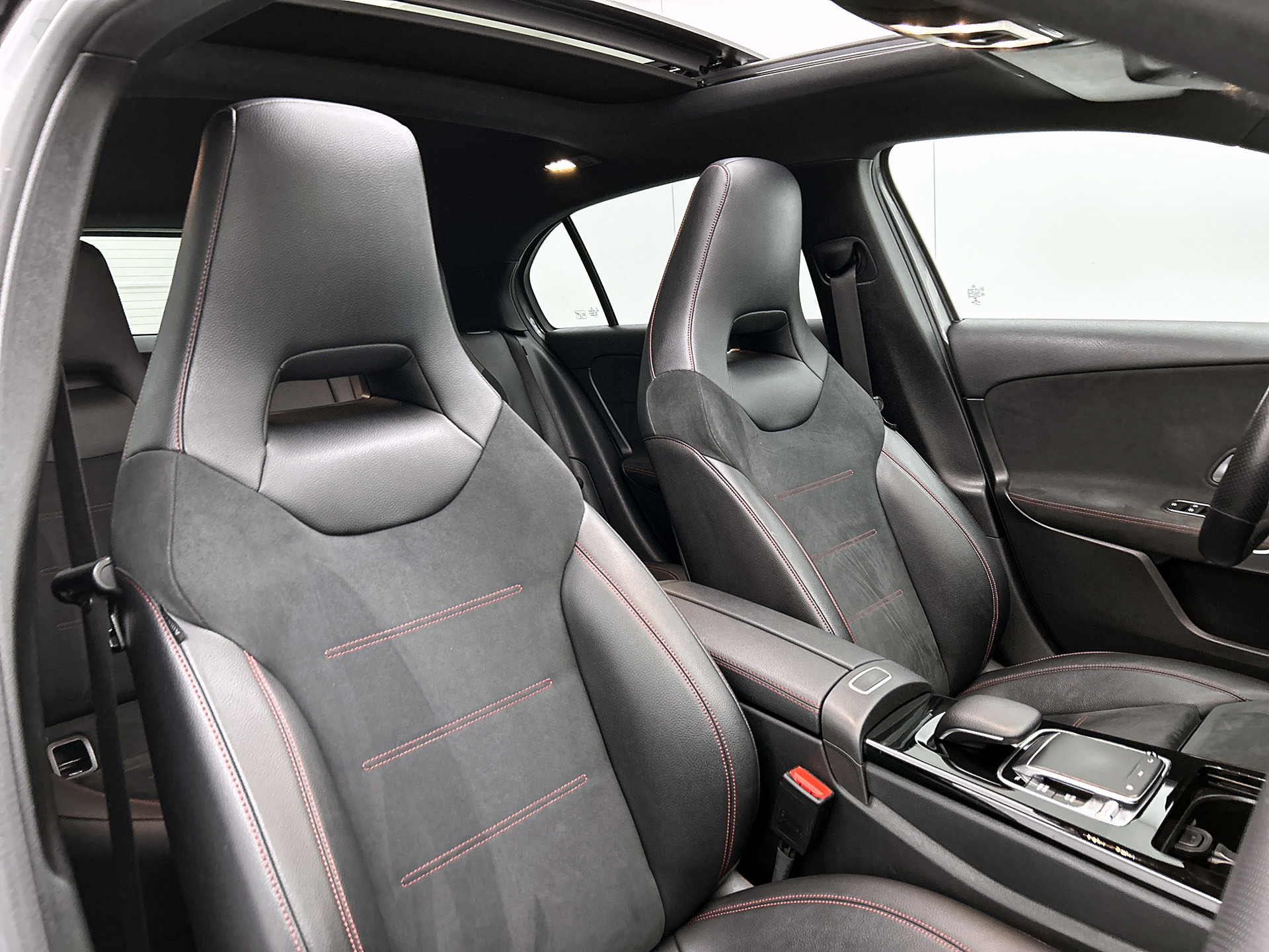 Foto van Mercedes-Benz A 200