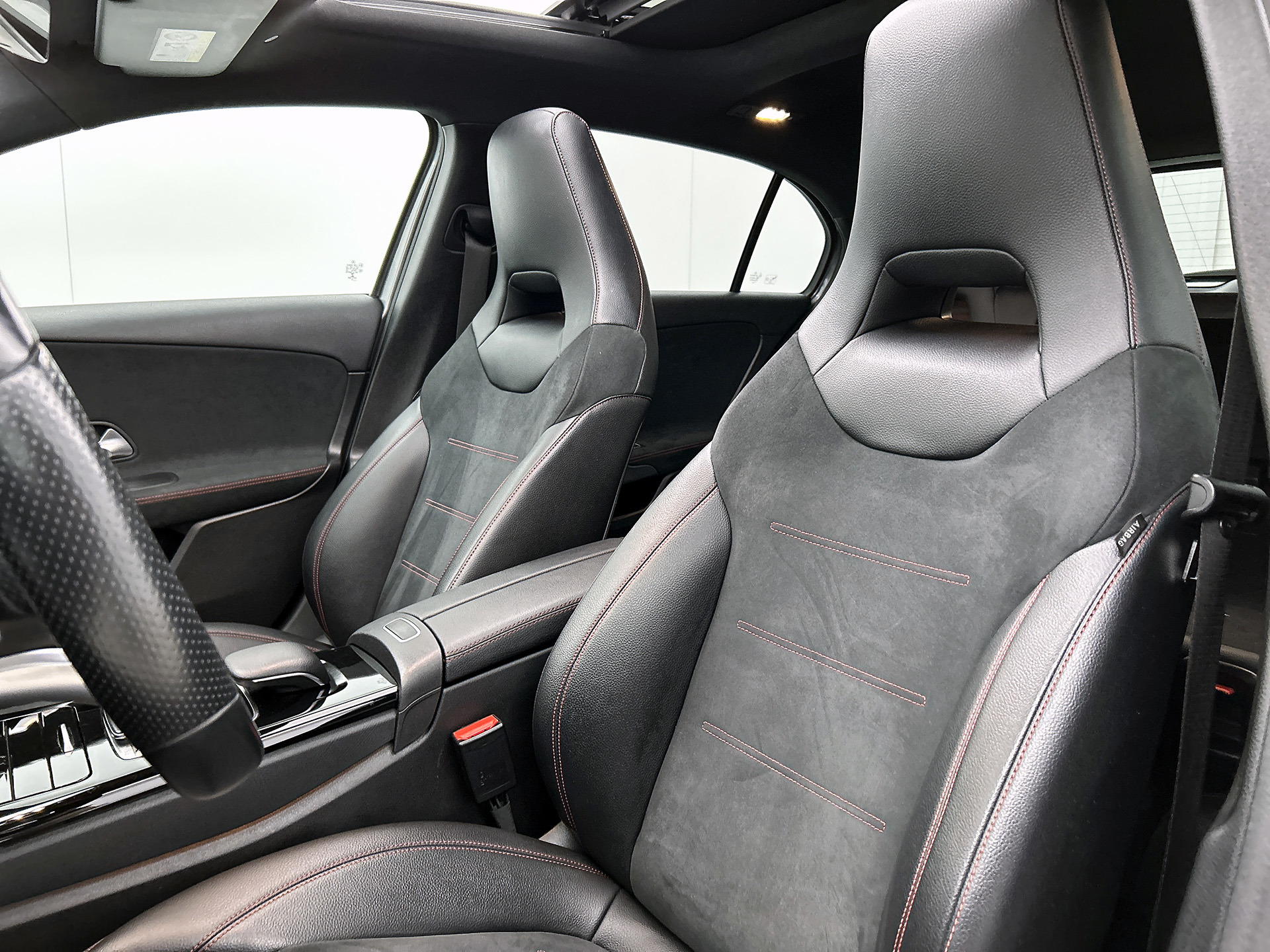 Foto van Mercedes-Benz A 200