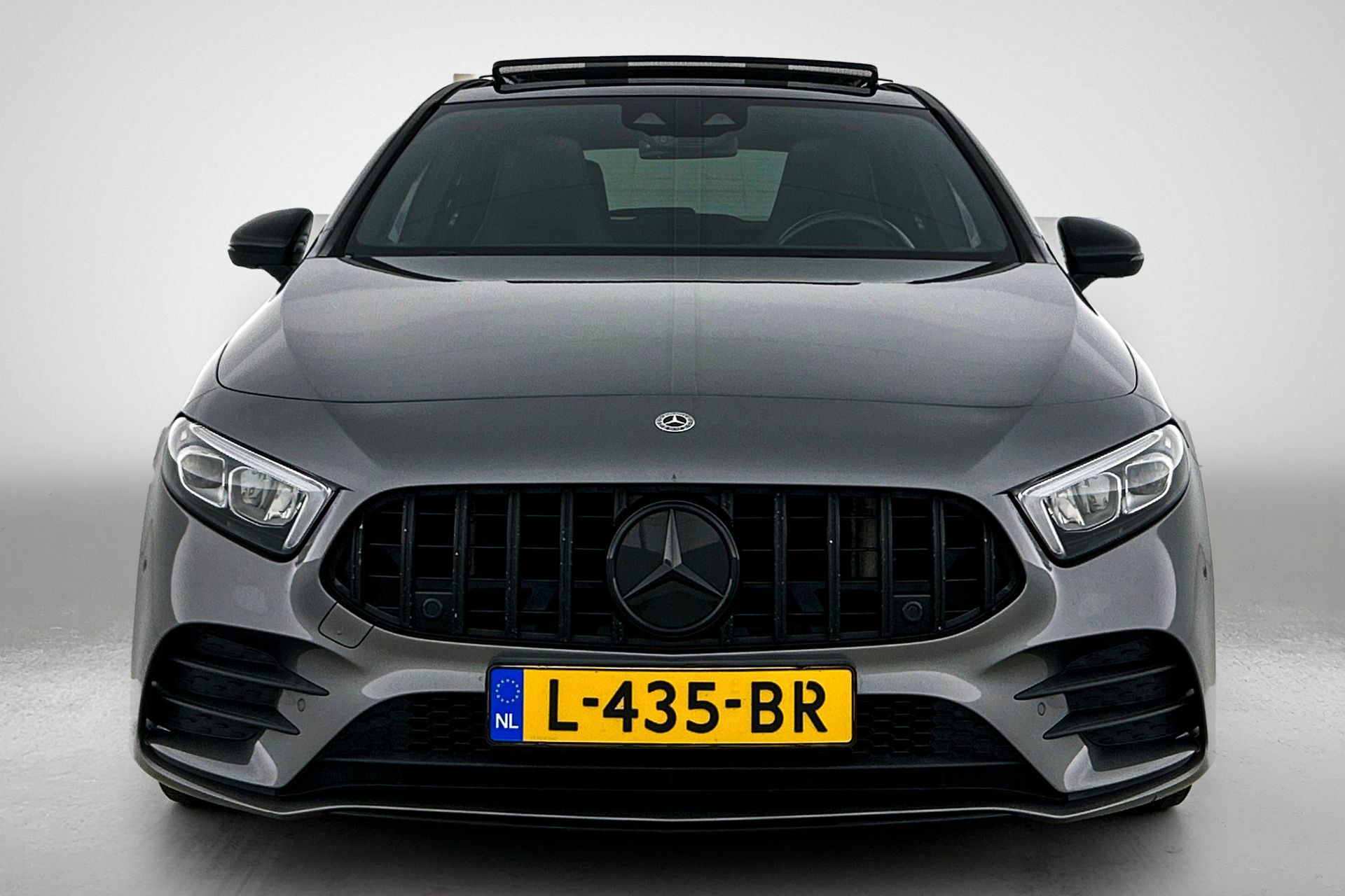 Foto van Mercedes-Benz A 200