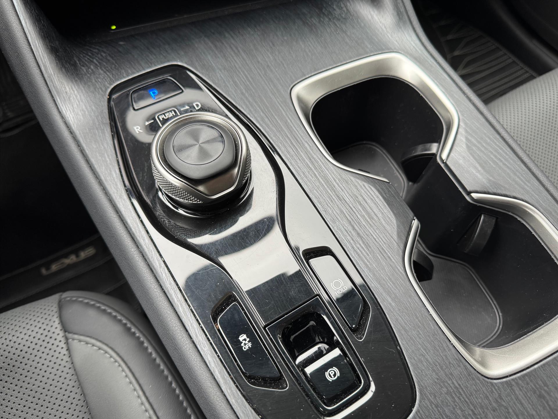 Foto van Lexus Lexus Rz450e