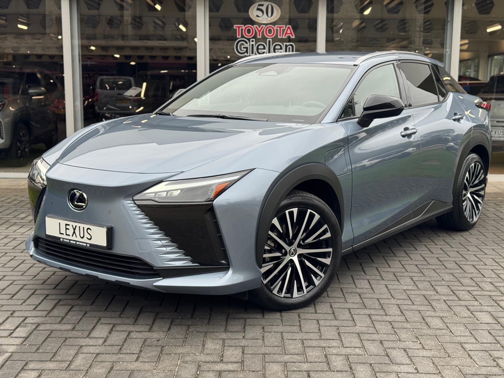 Foto van Lexus Lexus Rz450e