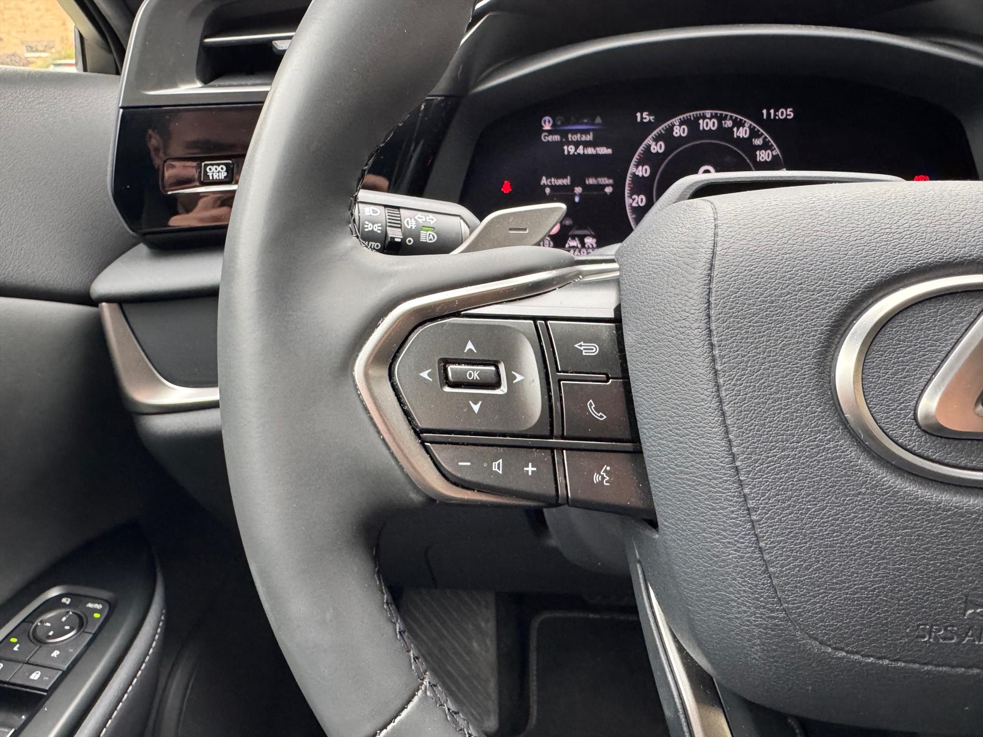 Foto van Lexus Lexus Rz450e