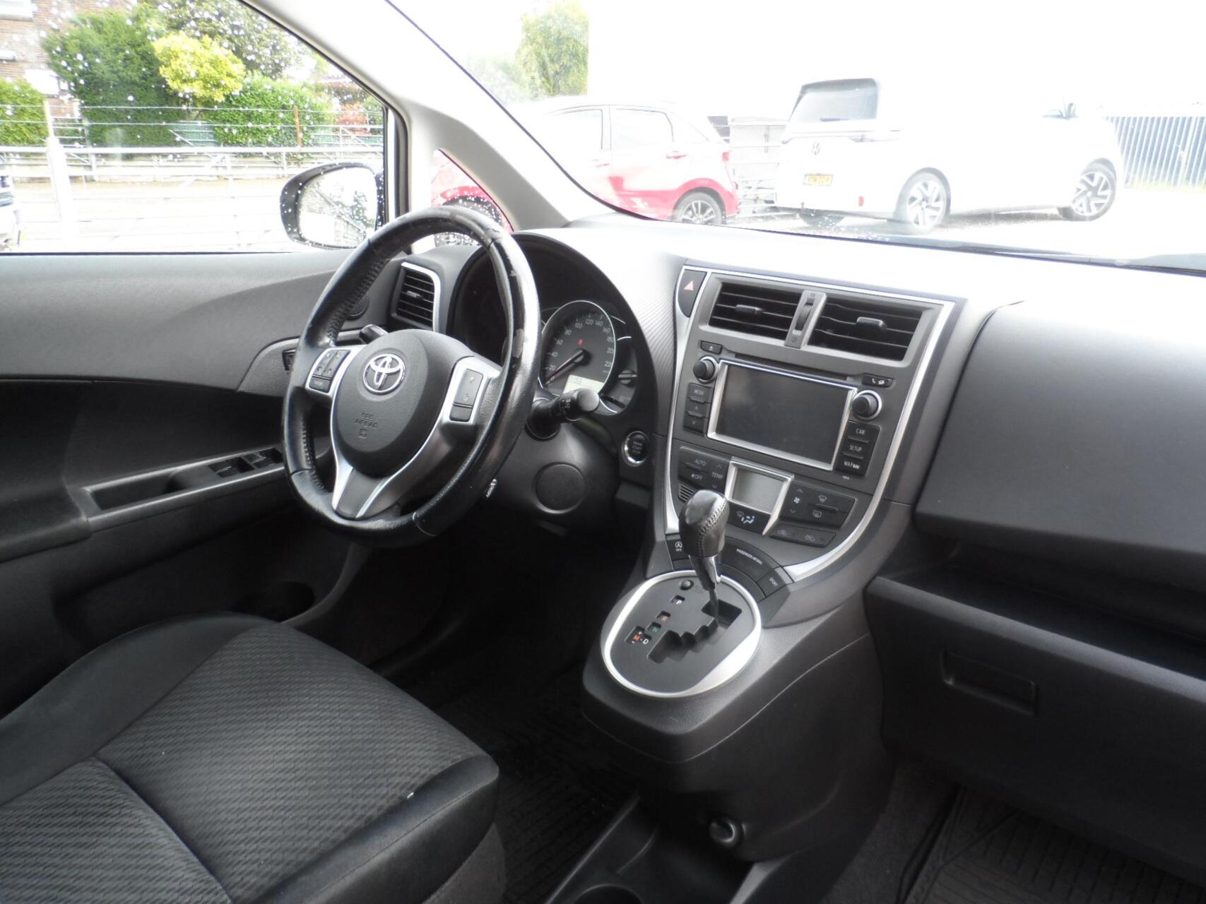 Foto van Toyota Toyota Verso-s