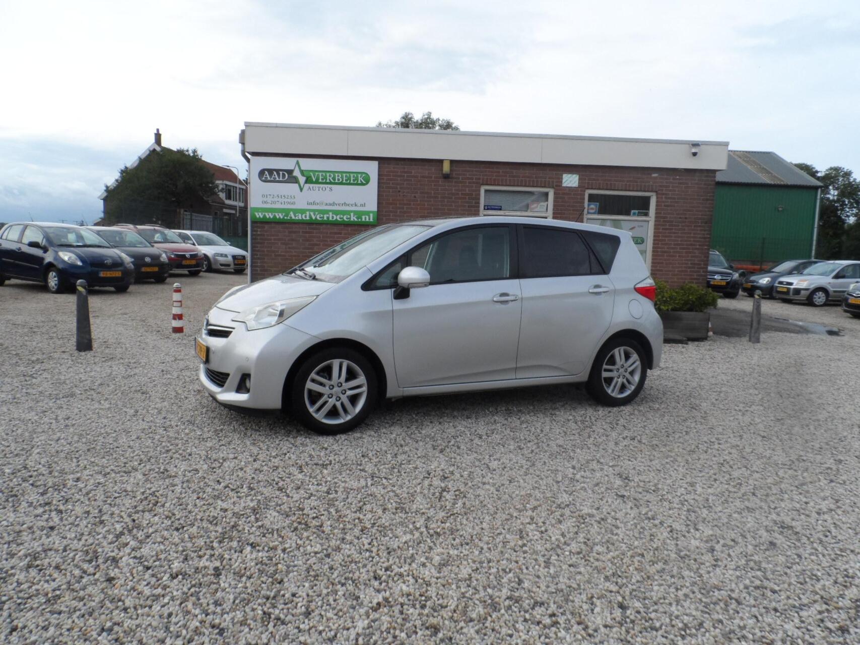 Toyota Toyota Verso-s 1.3 VVT-i Dynamic 2011 - voorkant