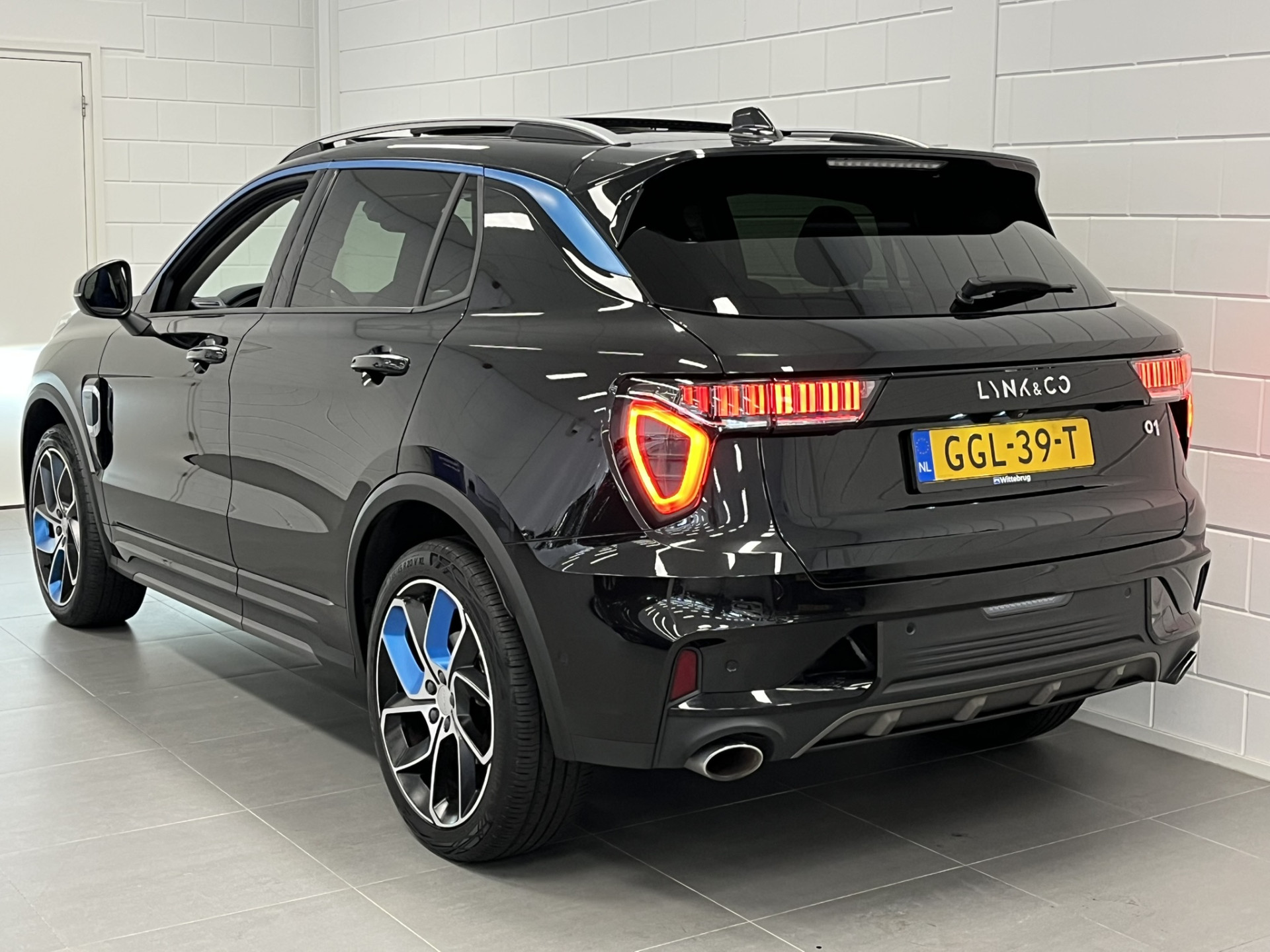Foto van Lynk&co LYNK & Co 01