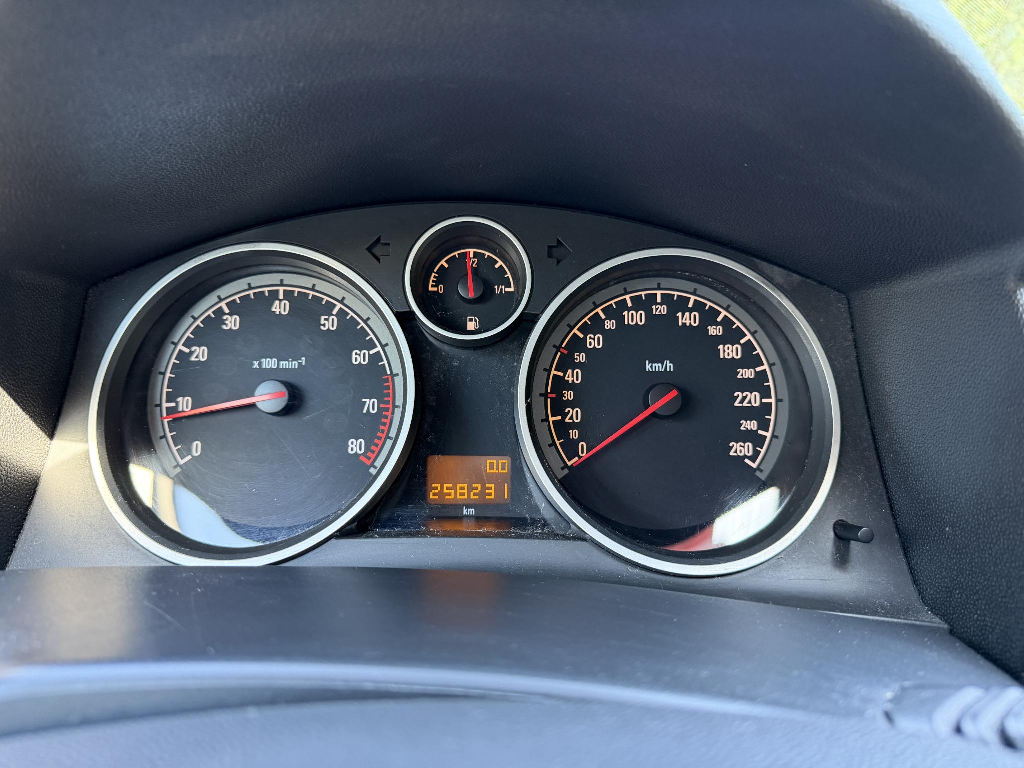 Foto van Opel Astra Station Wagon