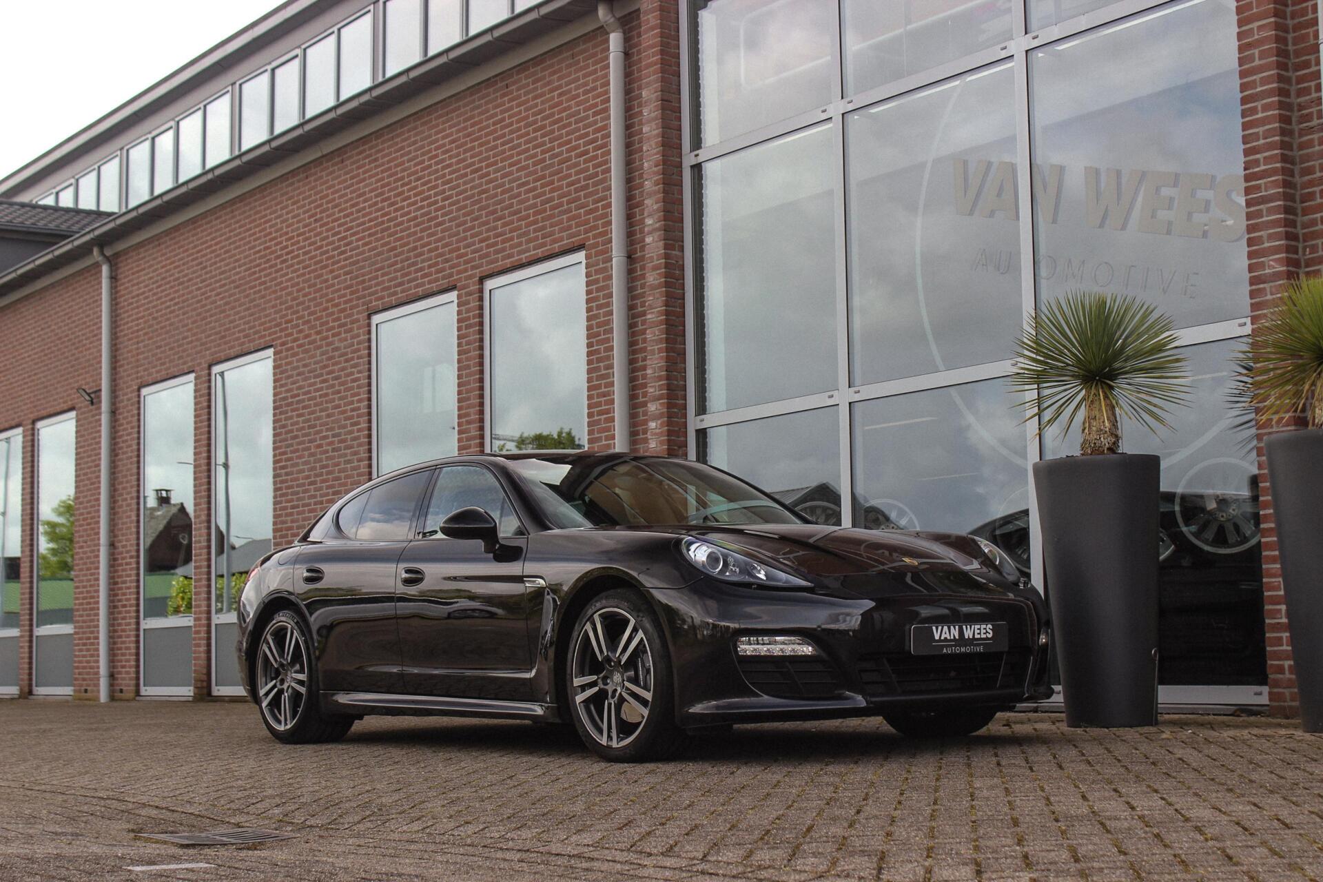 Foto van Porsche Panamera 4