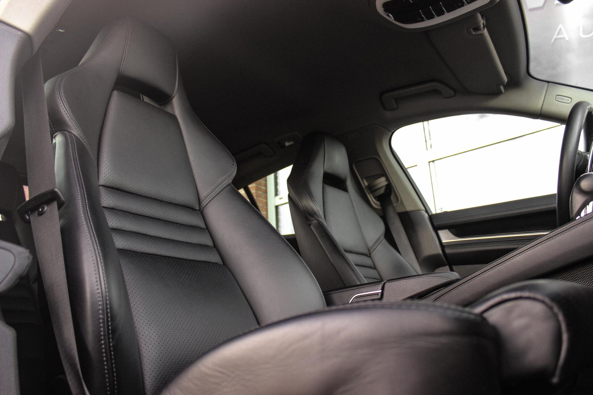 Foto van Porsche Panamera 4