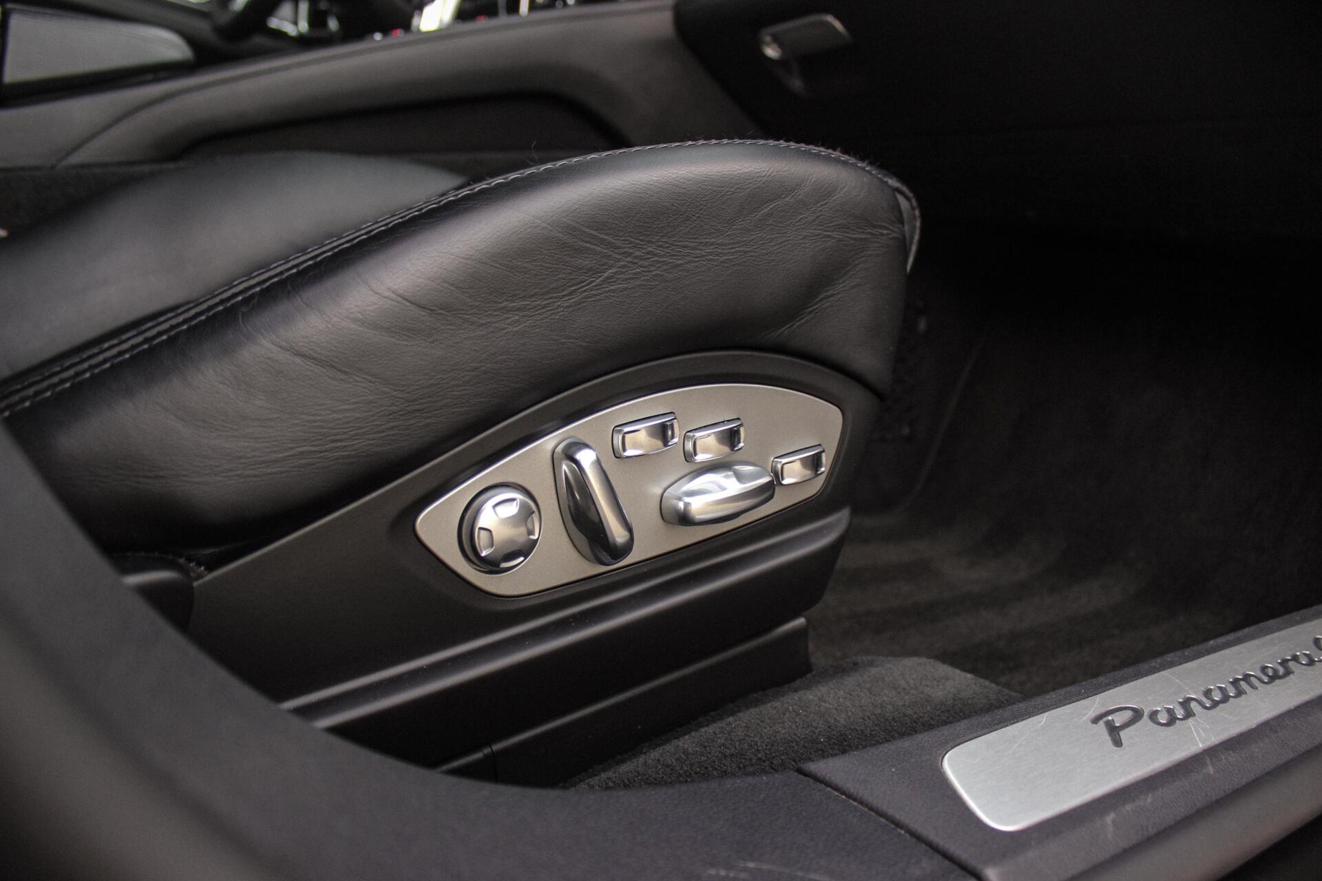 Foto van Porsche Panamera 4