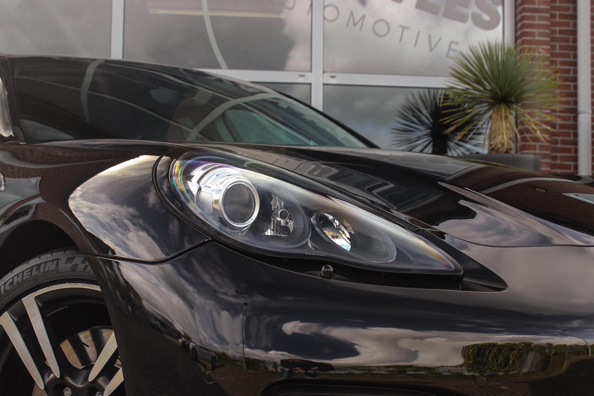 Foto van Porsche Panamera 4
