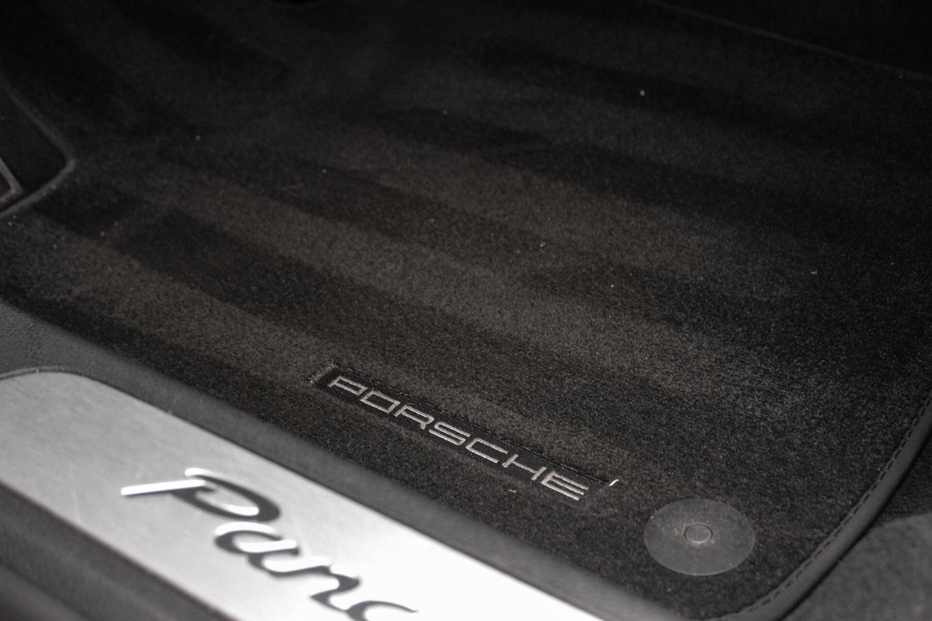 Foto van Porsche Panamera 4