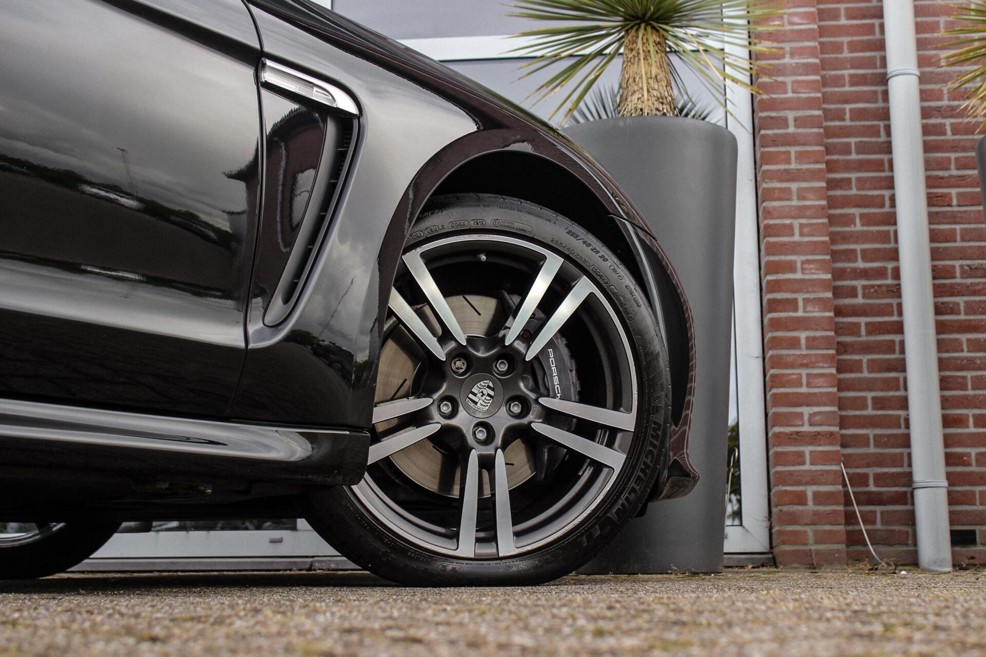 Foto van Porsche Panamera 4