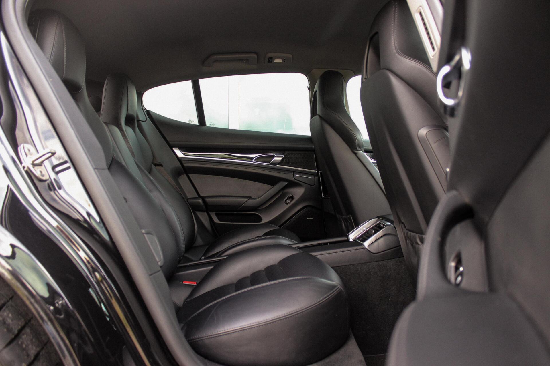 Foto van Porsche Panamera 4
