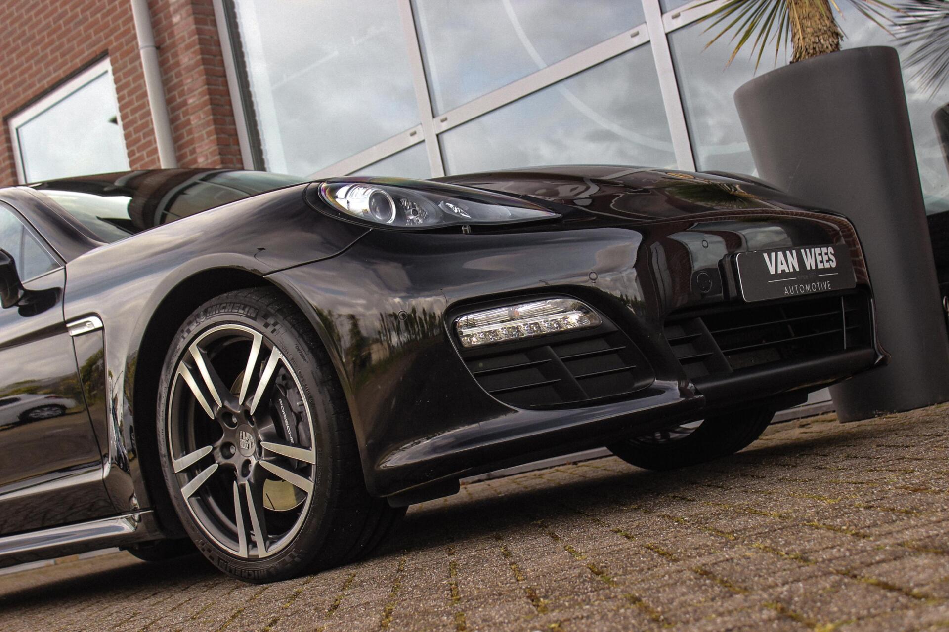 Foto van Porsche Panamera 4