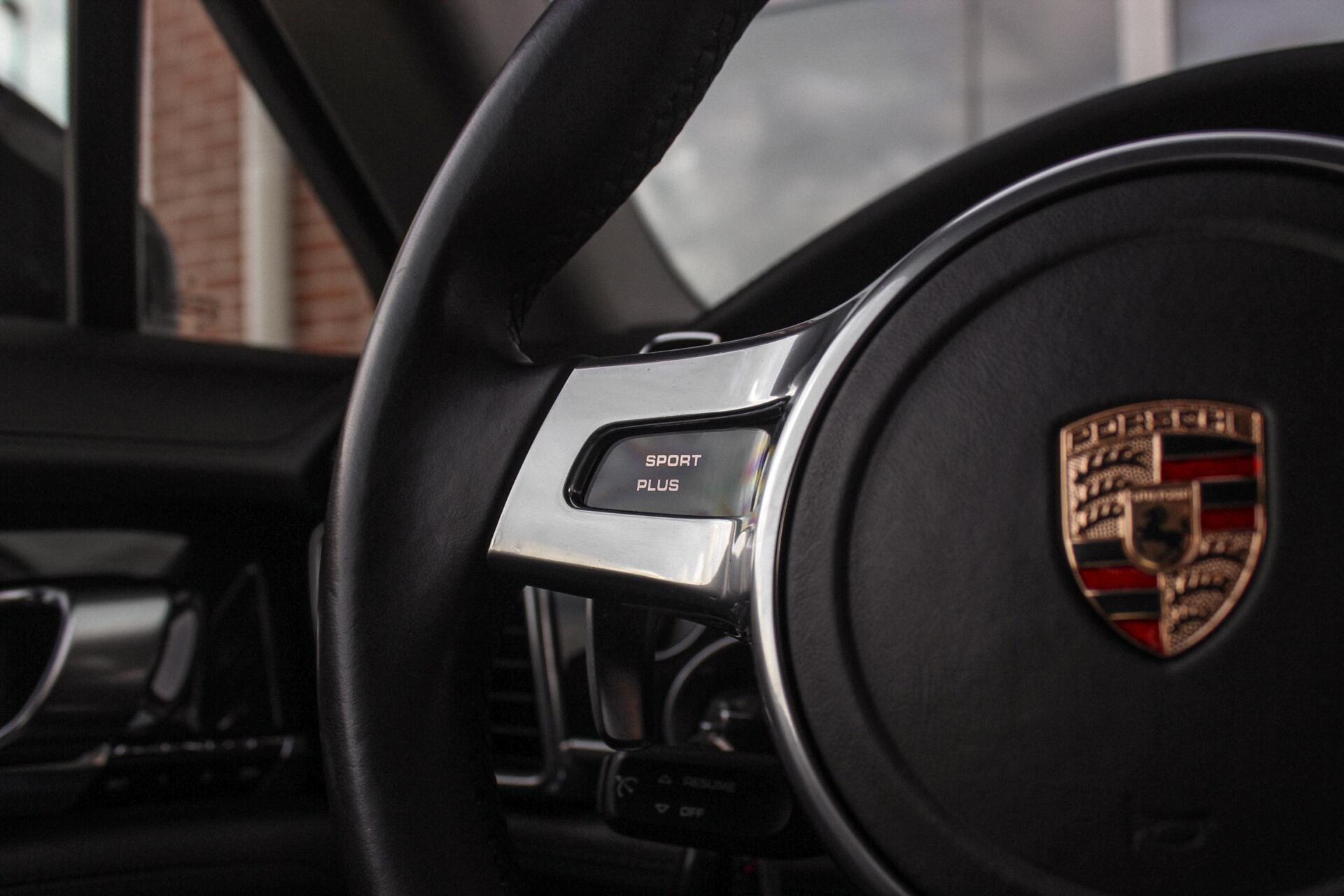 Foto van Porsche Panamera 4