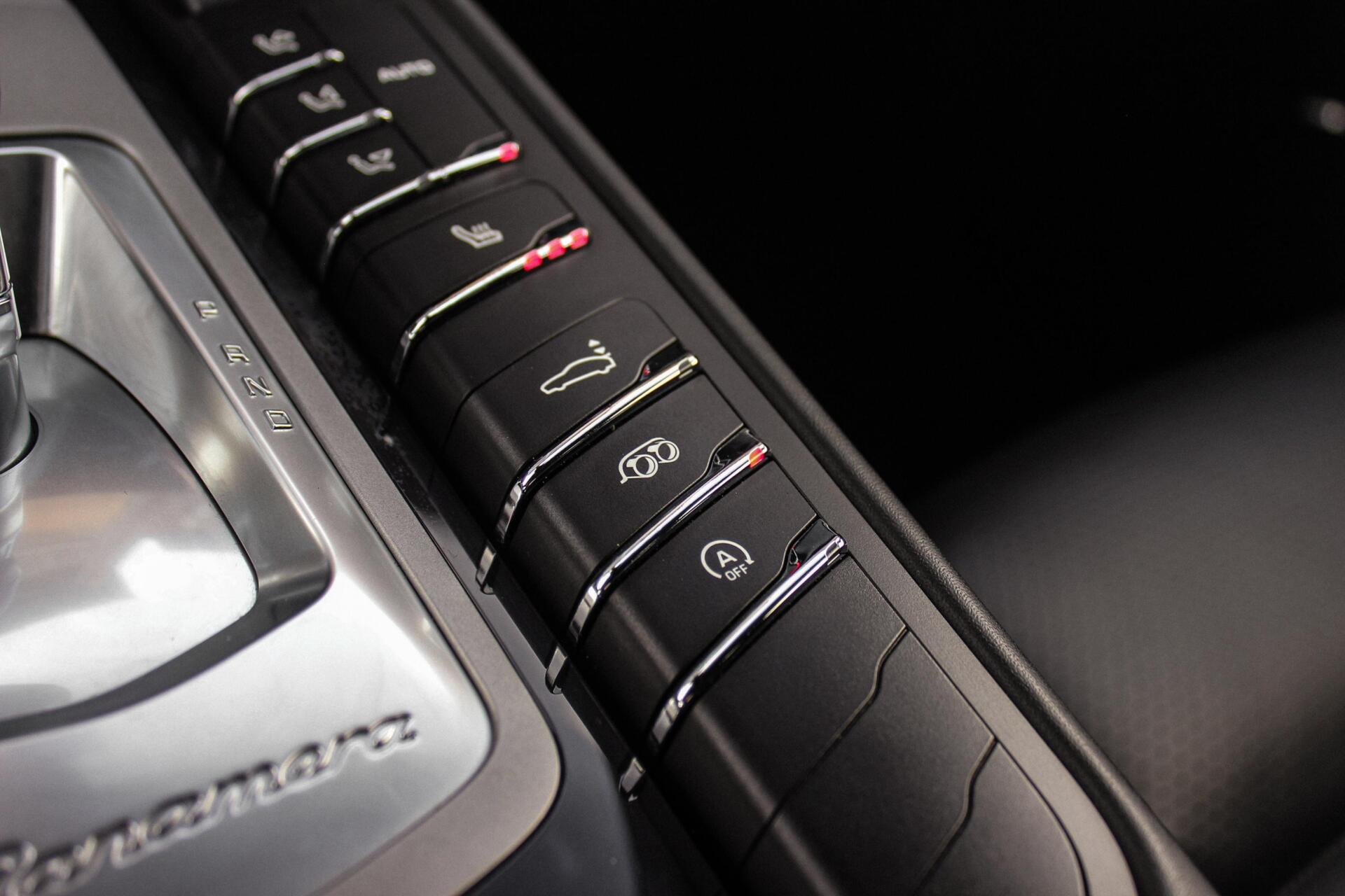 Foto van Porsche Panamera 4