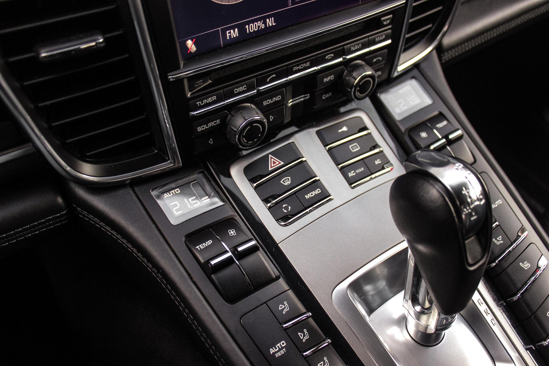 Foto van Porsche Panamera 4