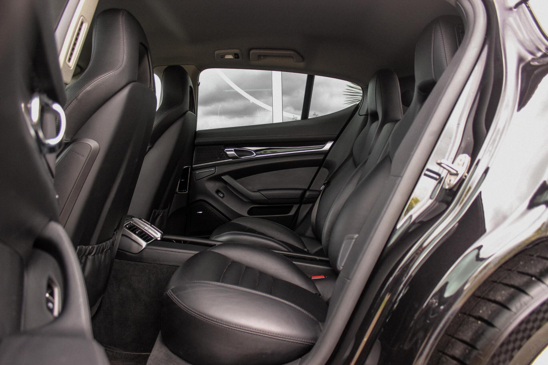 Foto van Porsche Panamera 4