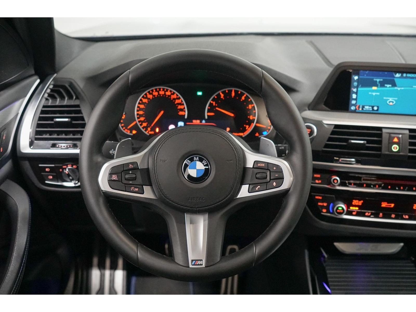 Foto van BMW X3 Xdrive20i