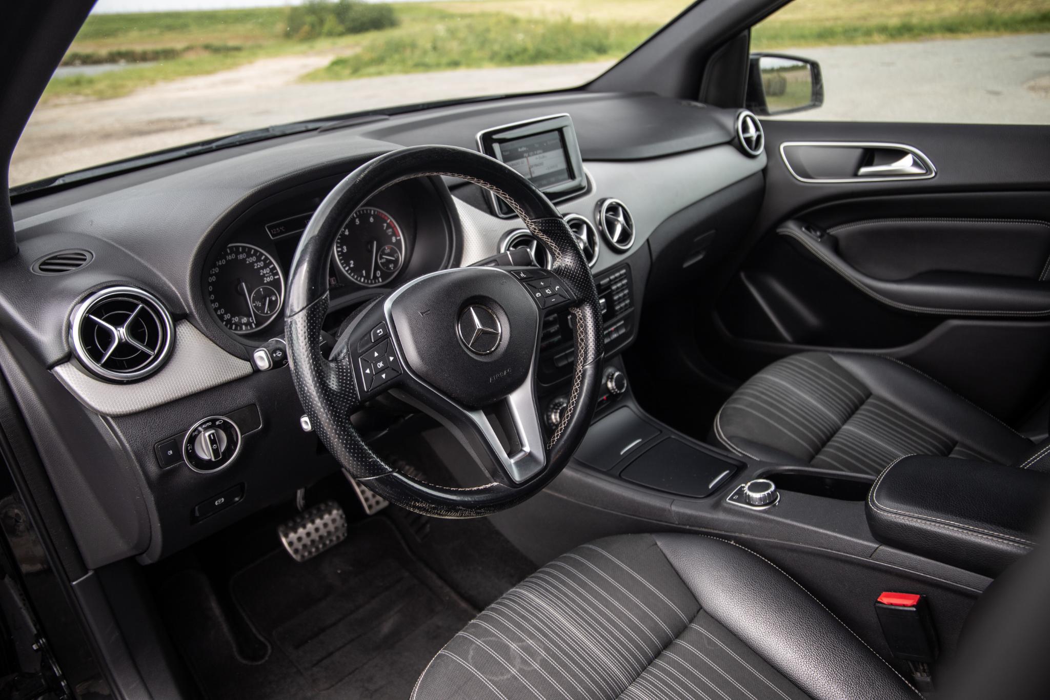 Foto van Mercedes-Benz B 180