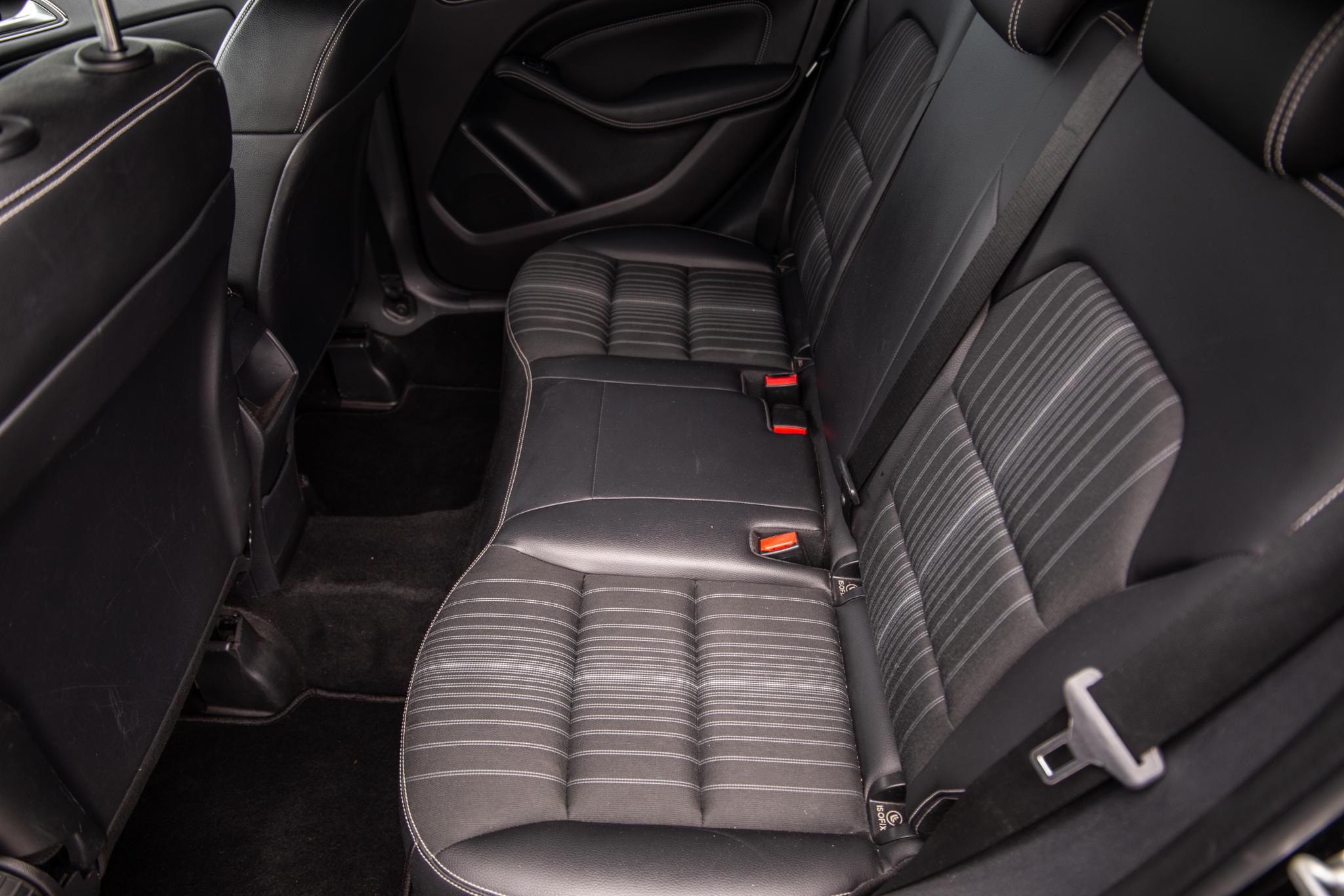 Foto van Mercedes-Benz B 180