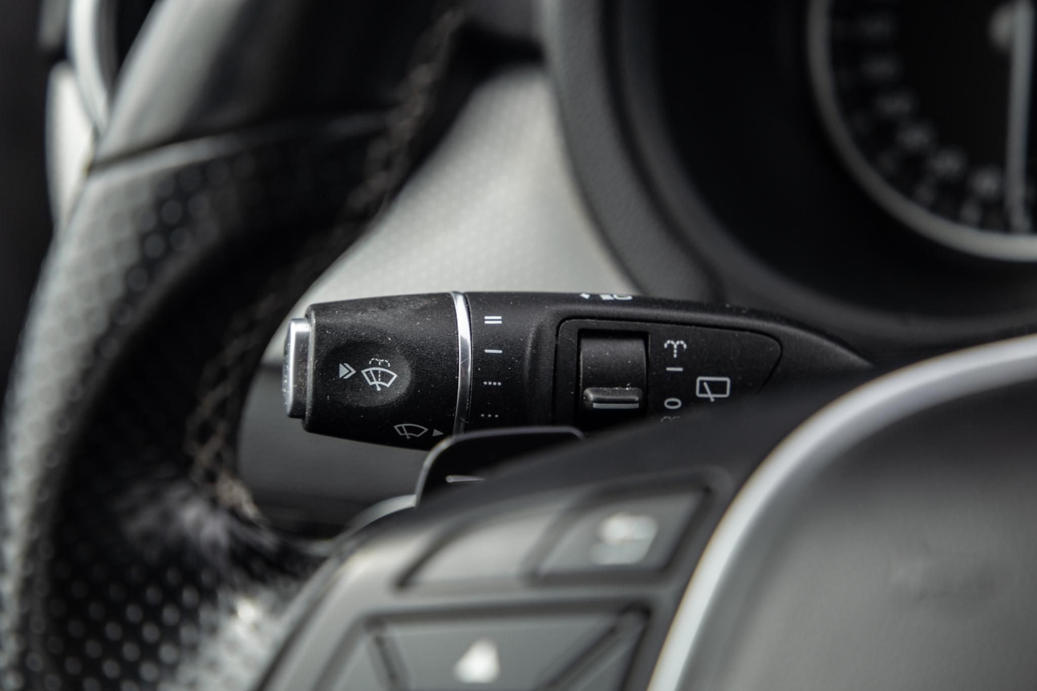Foto van Mercedes-Benz B 180