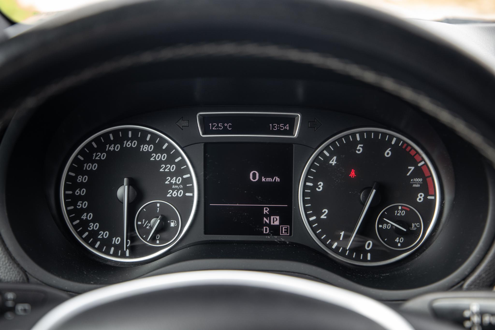 Foto van Mercedes-Benz B 180