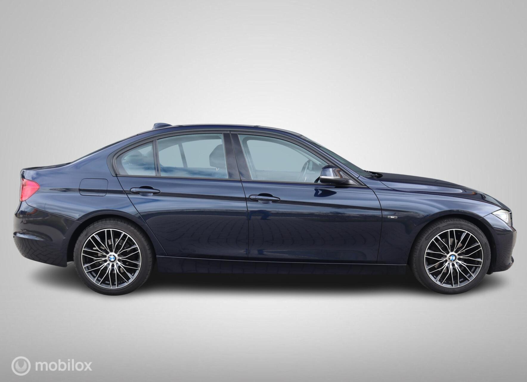 Foto van BMW 320i