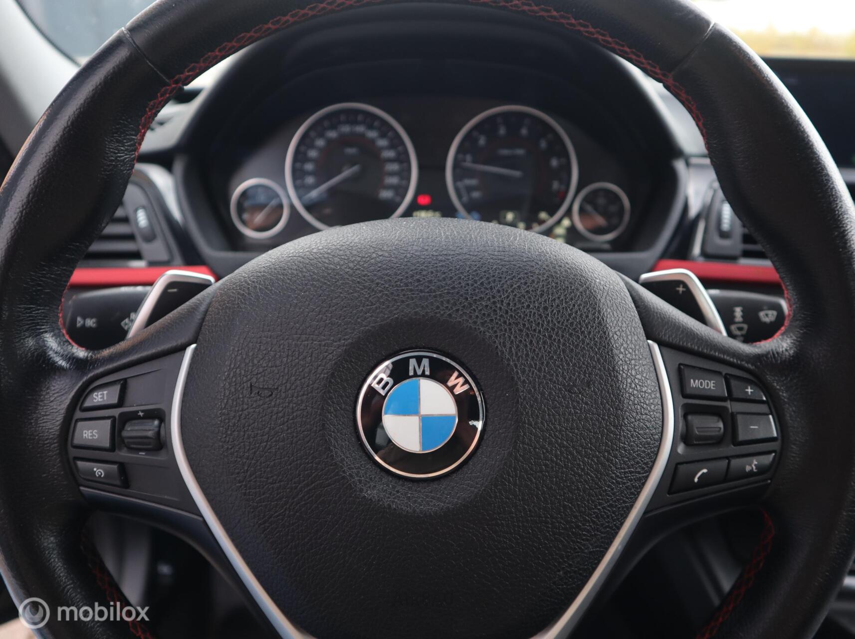 Foto van BMW 320i