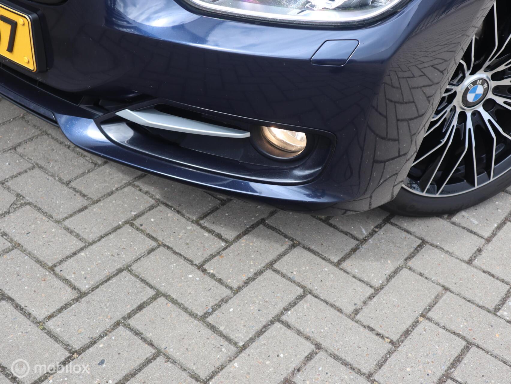 Foto van BMW 320i