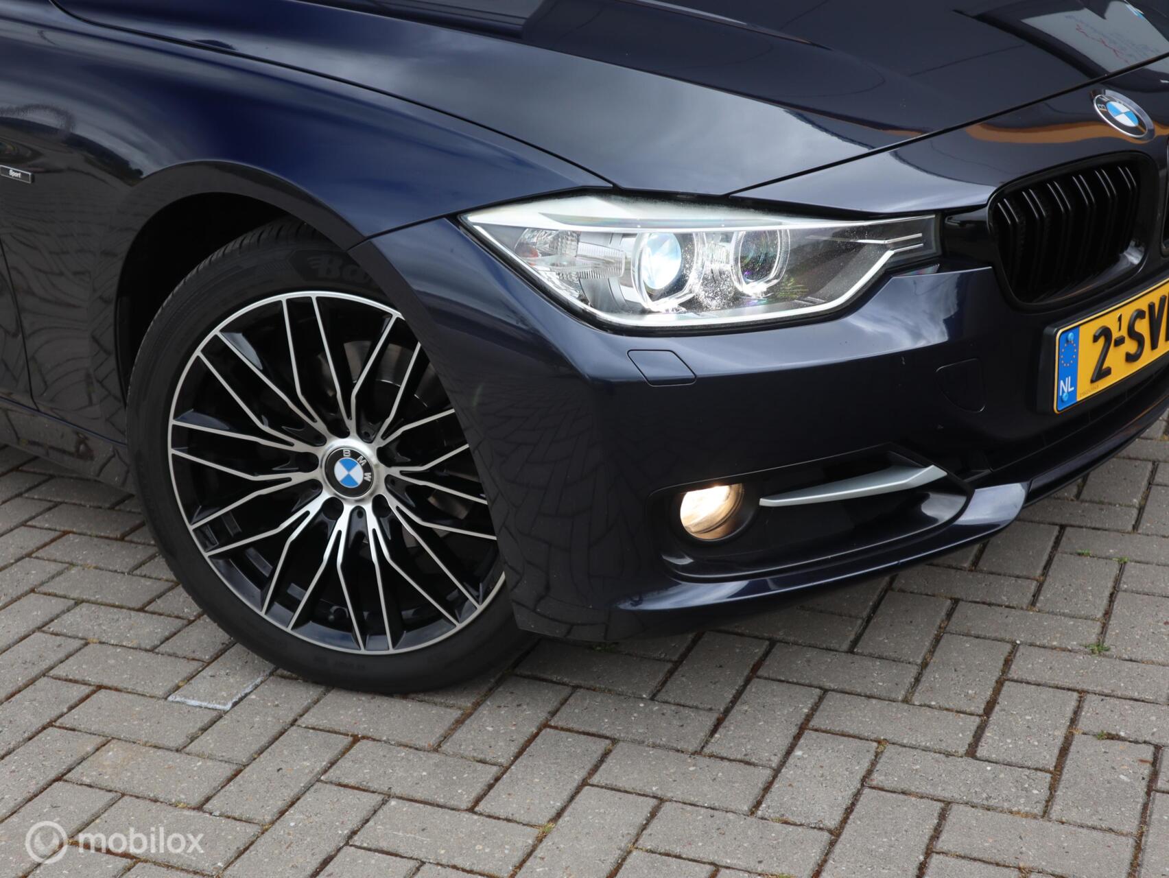Foto van BMW 320i