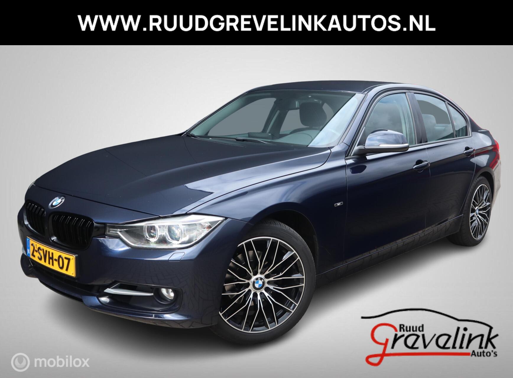 BMW 320i 320i High Executive 2013 - voorkant