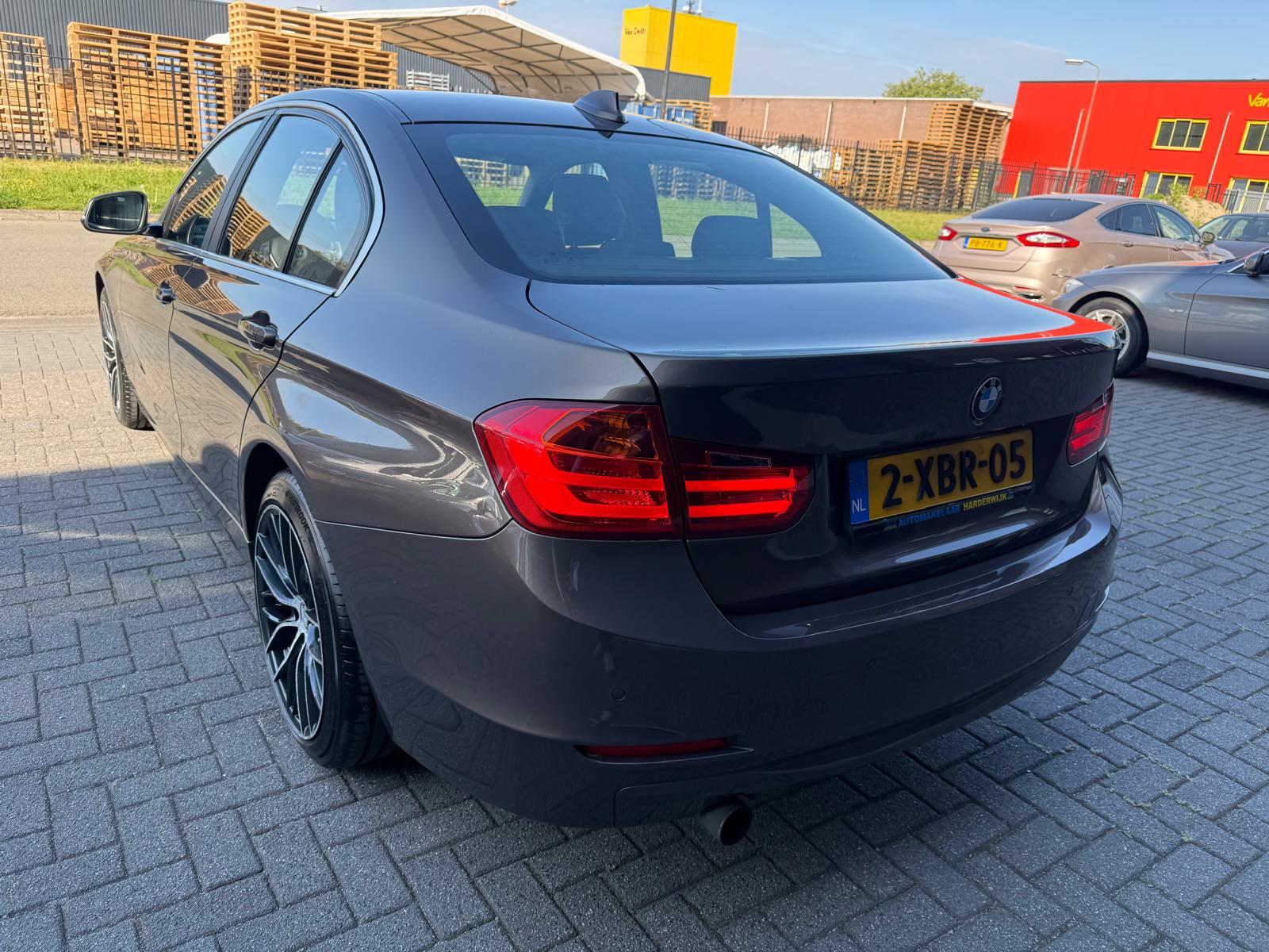 Foto van BMW 316i