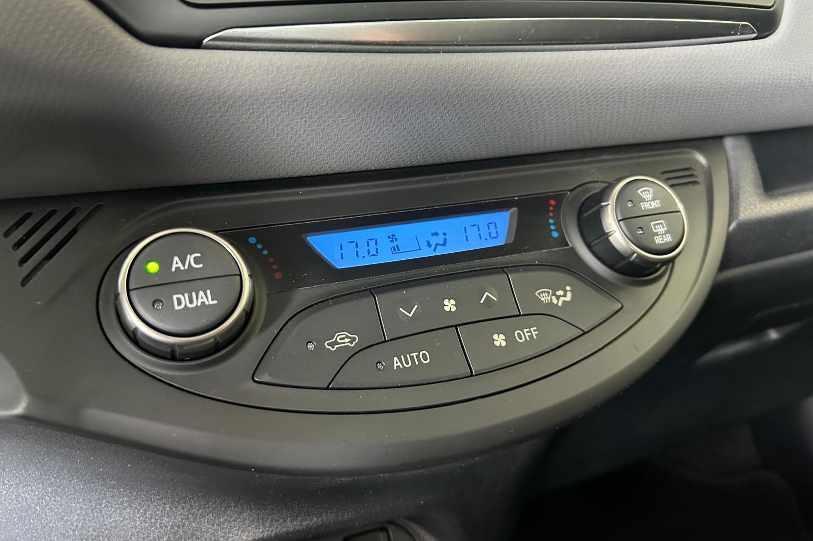 Foto van Toyota Toyota Yaris Hybrid