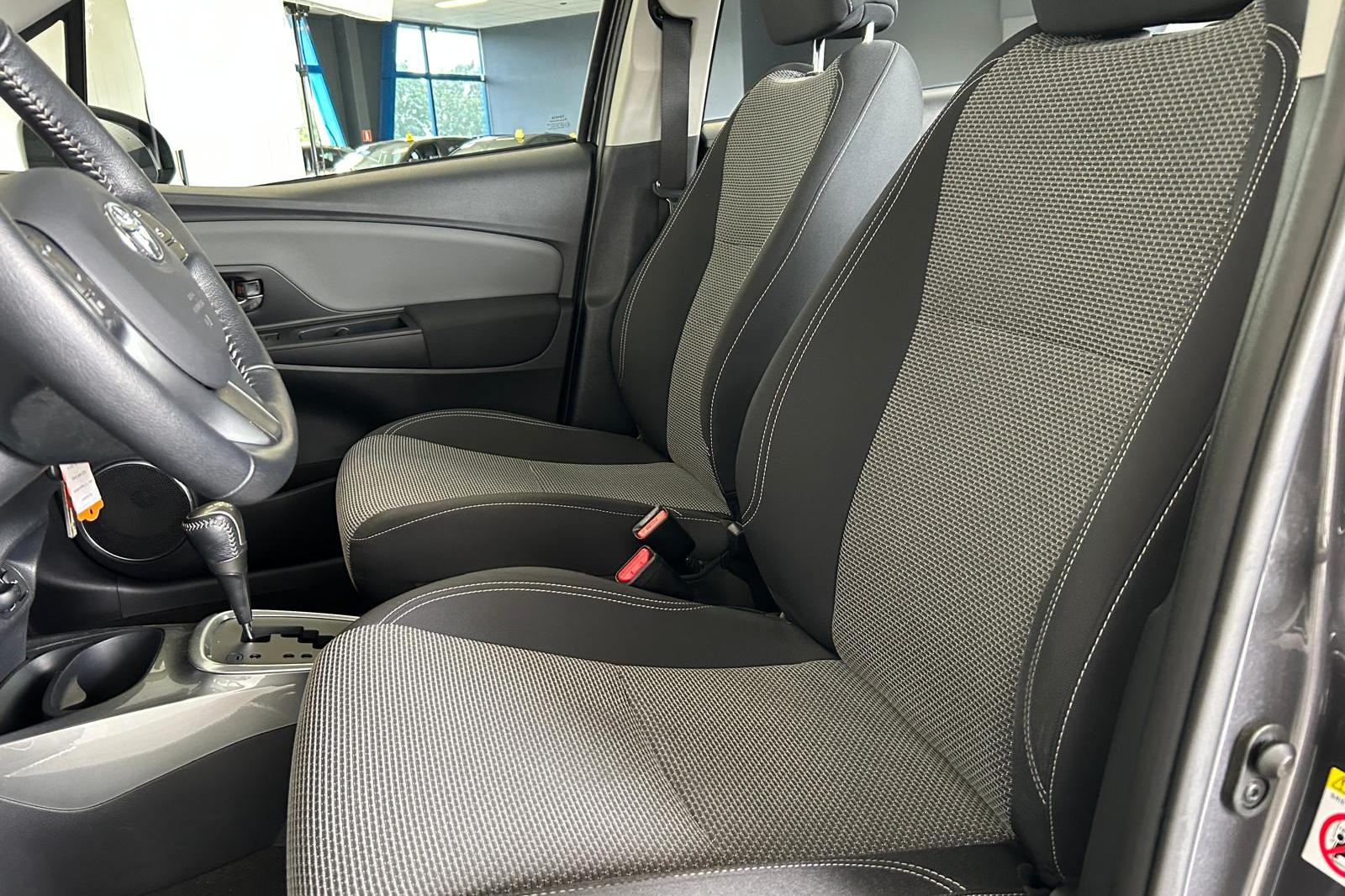 Foto van Toyota Toyota Yaris Hybrid