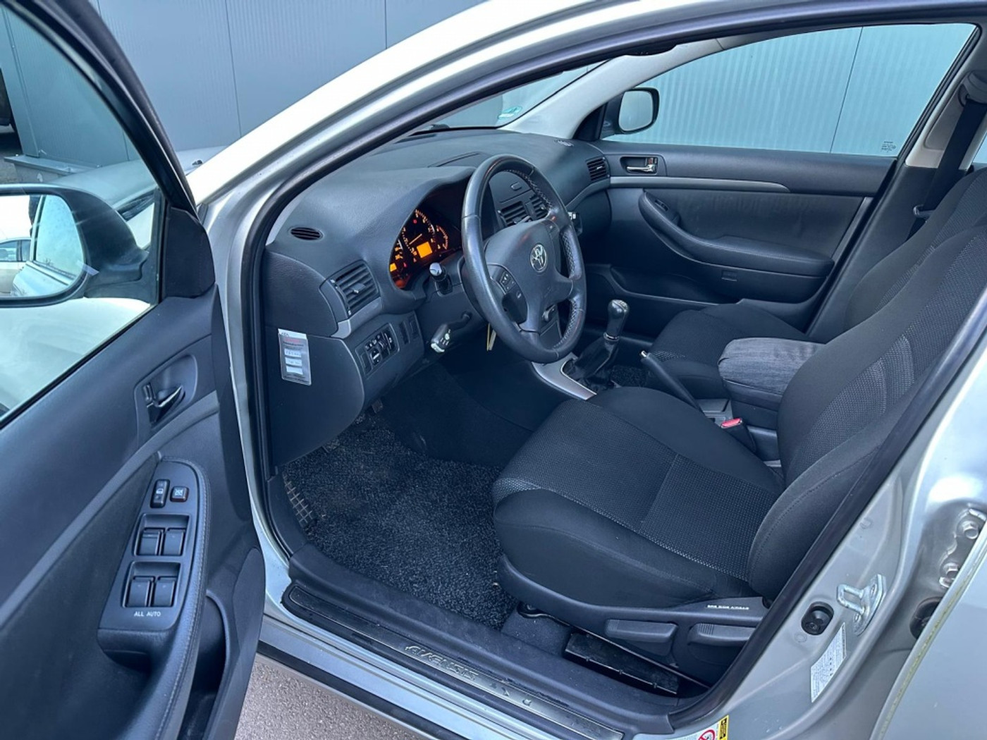 Foto van Toyota Toyota Avensis