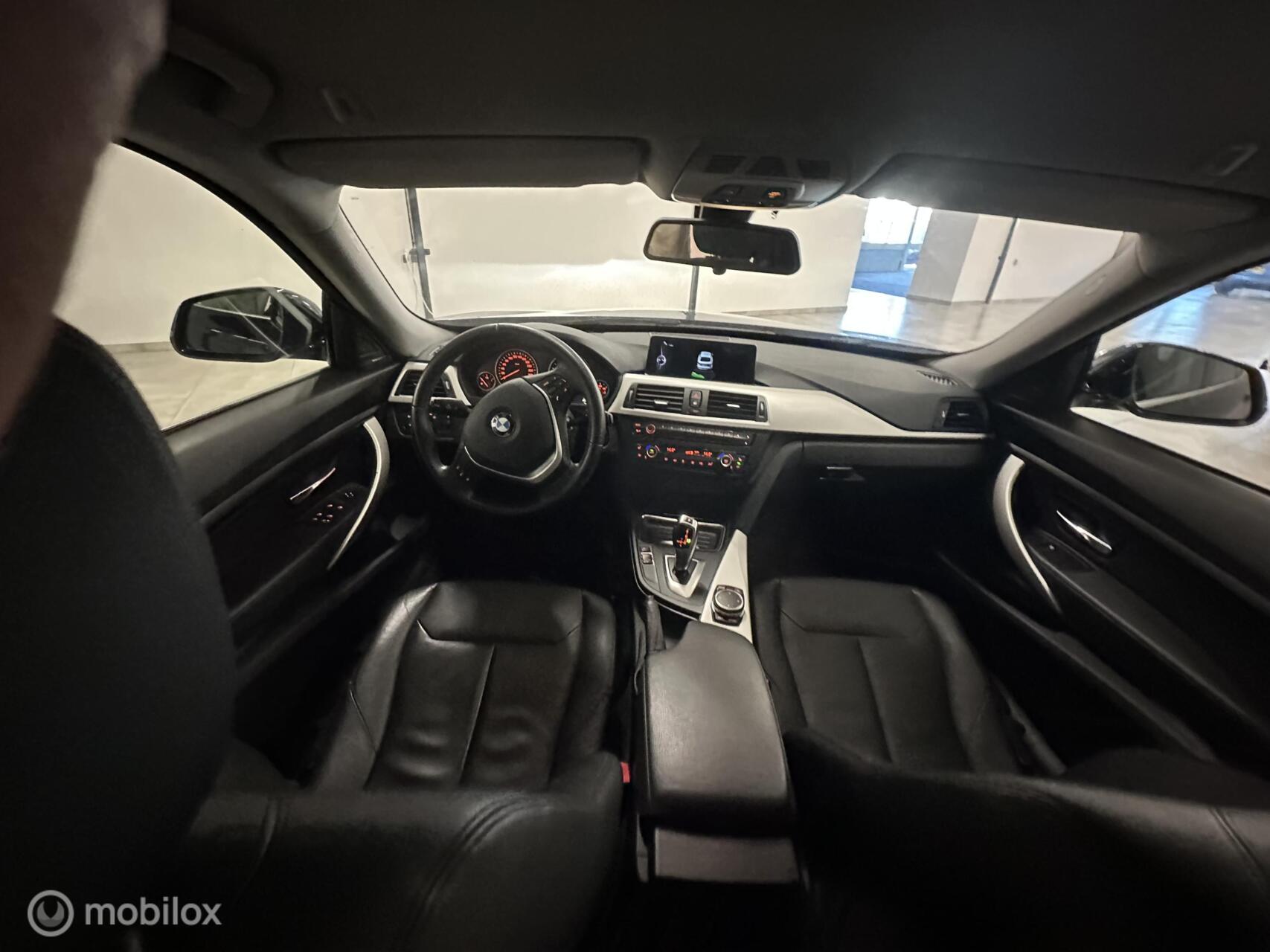 Foto van BMW 320i