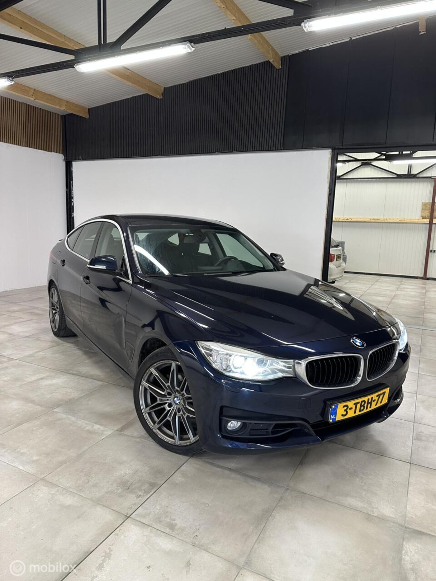 Foto van BMW 320i