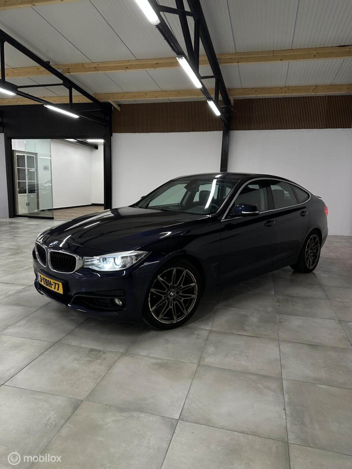 Foto van BMW 320i